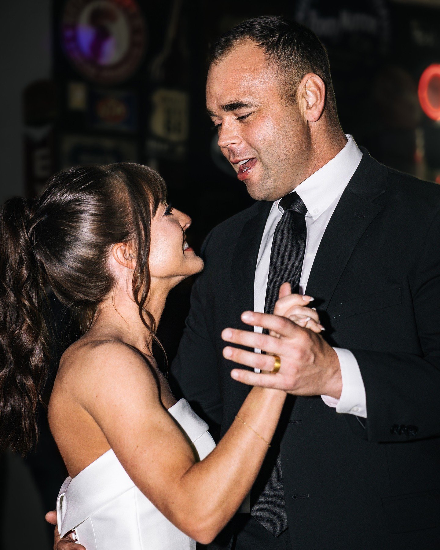 Kelsey and Les&rsquo; wedding was so full of joy. 
I loved getting to capture their smiles all day!

These are the moments you cherish forever and will want to look back on time and time again. I&rsquo;m here to help you turn your digital library int