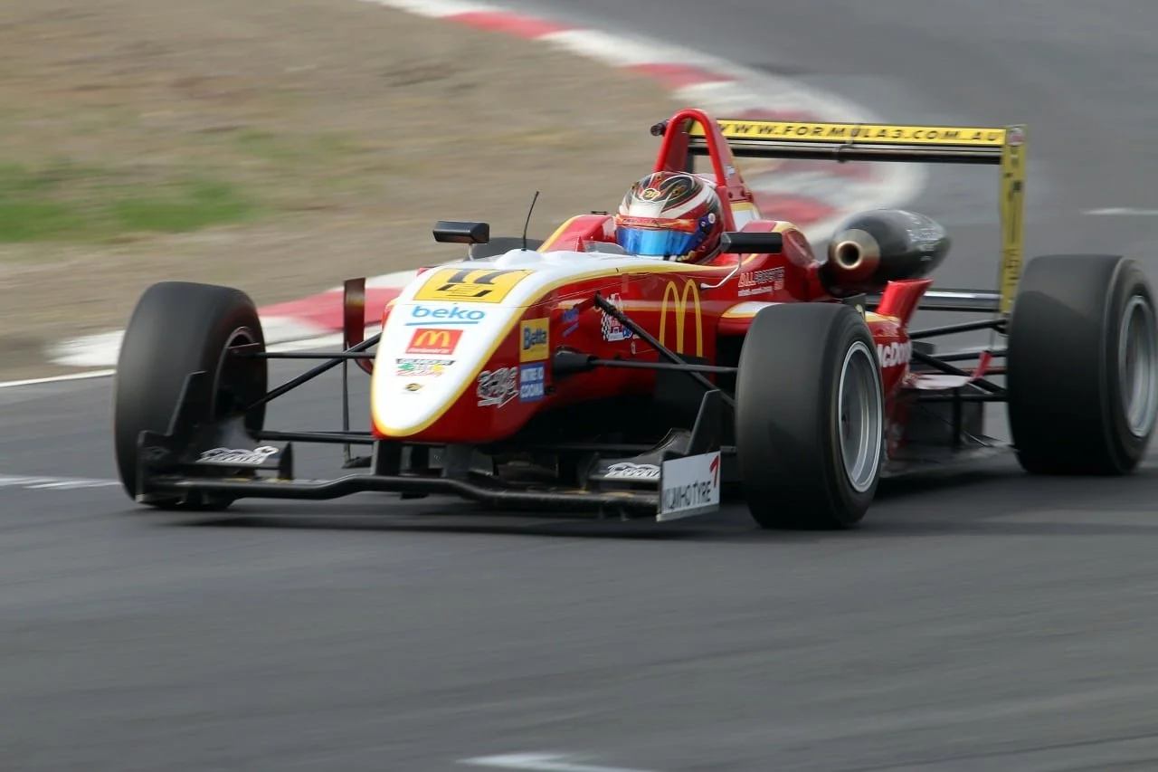 Outright Winton Lap Record Broken in Epic Formula 3 Contest