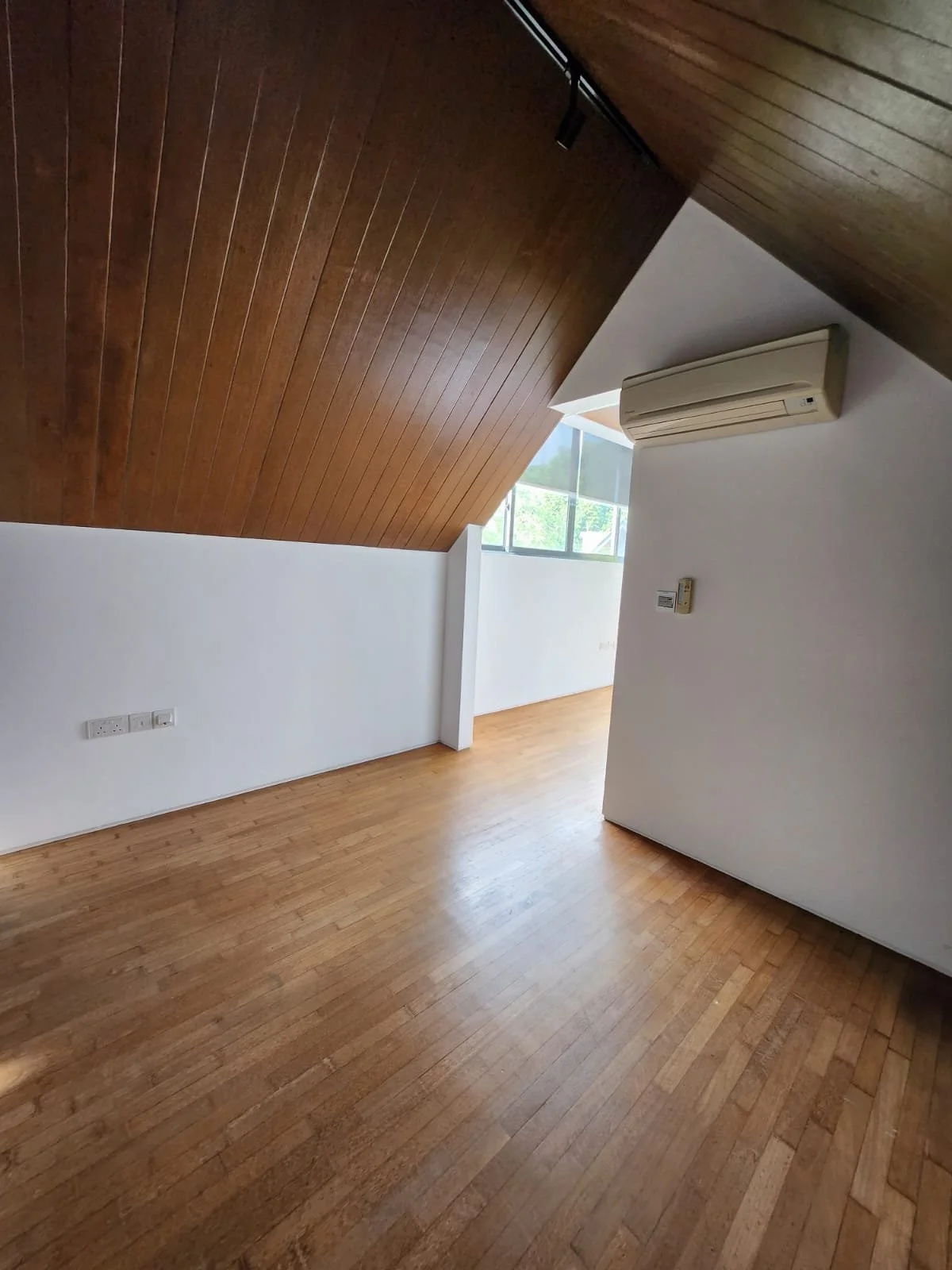 WhatsApp Image 2026-01-17 at 09.59.16 (1).jpeg