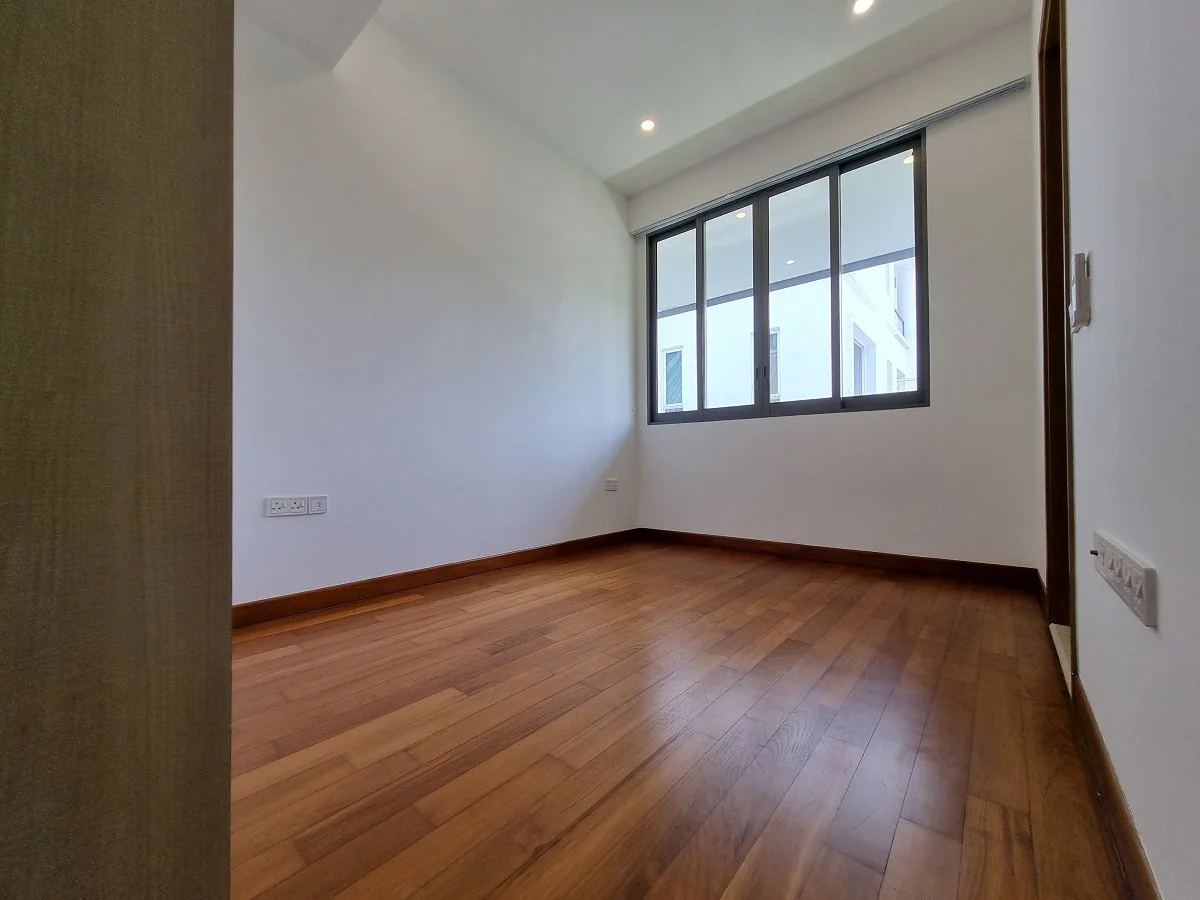 Level 2-Bedroom 1.jpg