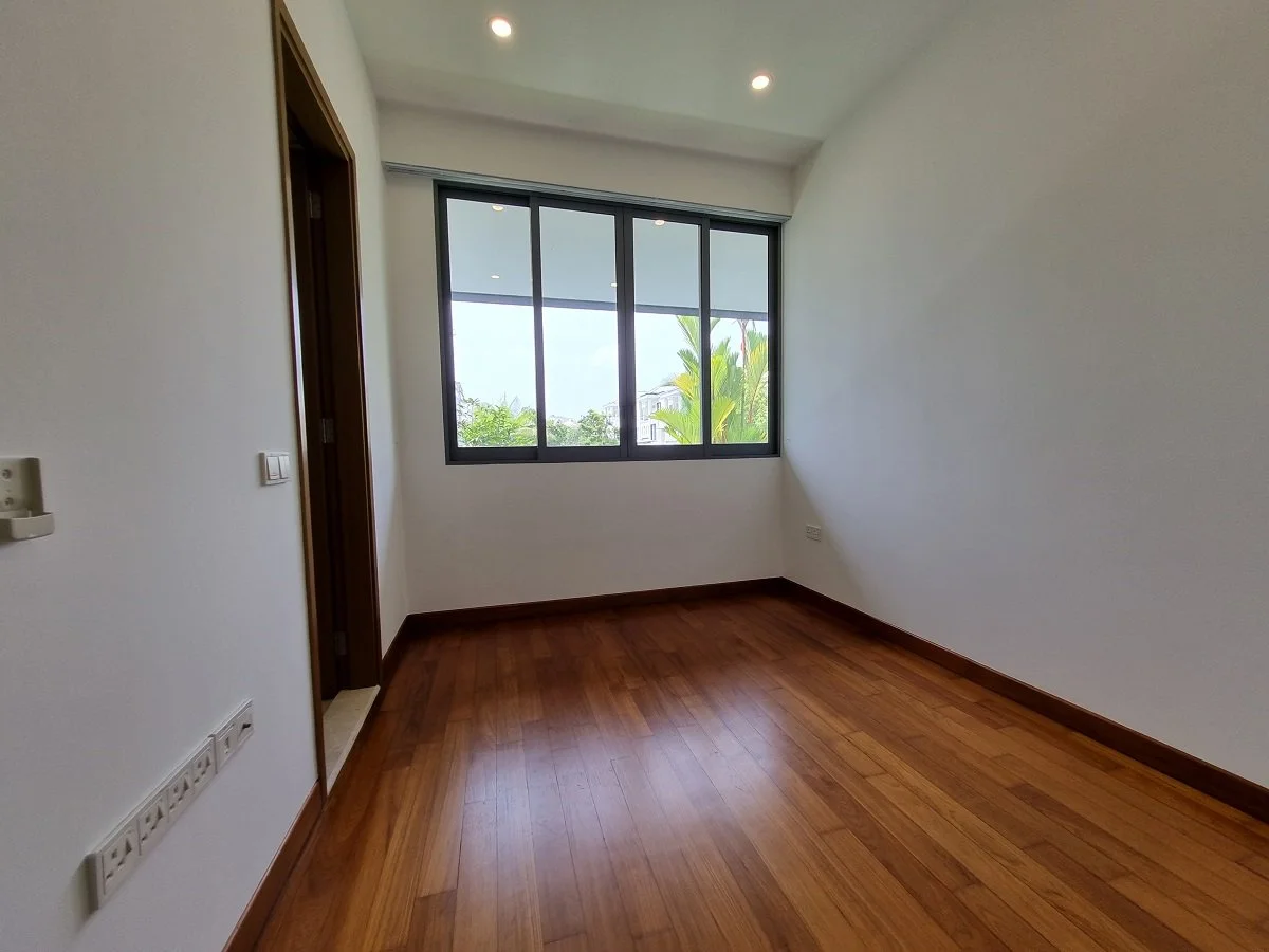 Level 2-Bedroom 2(Pic2).jpg