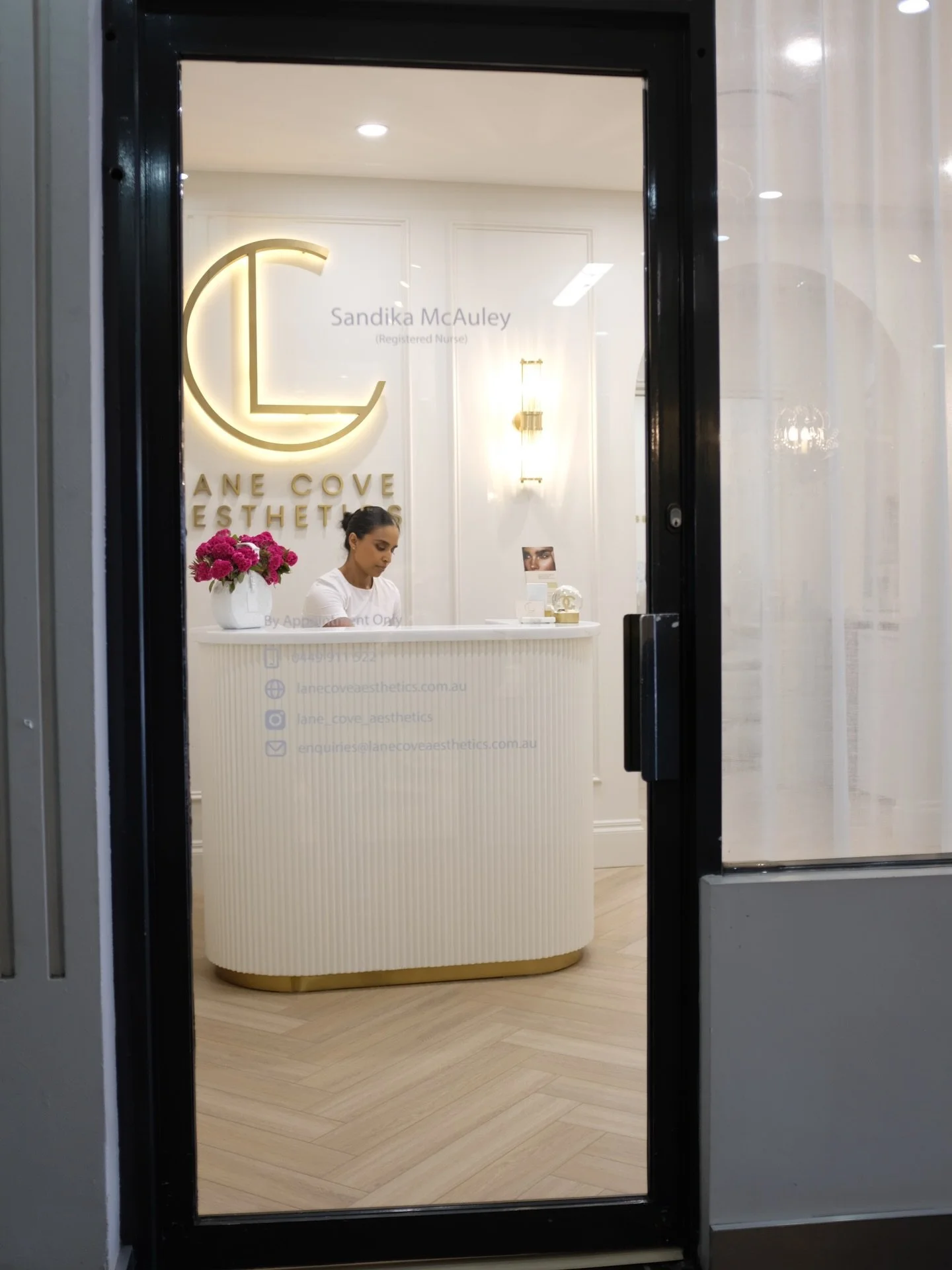 A pause between clients🩷