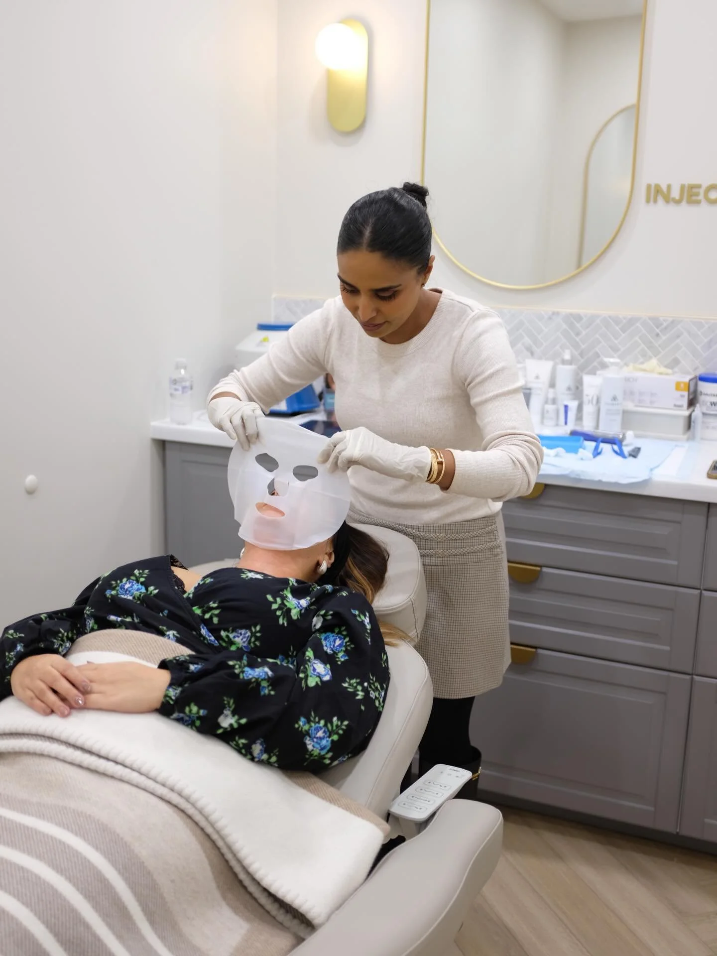 The skin treatment room where Sandika offers treatments including SkinPen skin needling. It&rsquo;s a whole experience&hearts;️