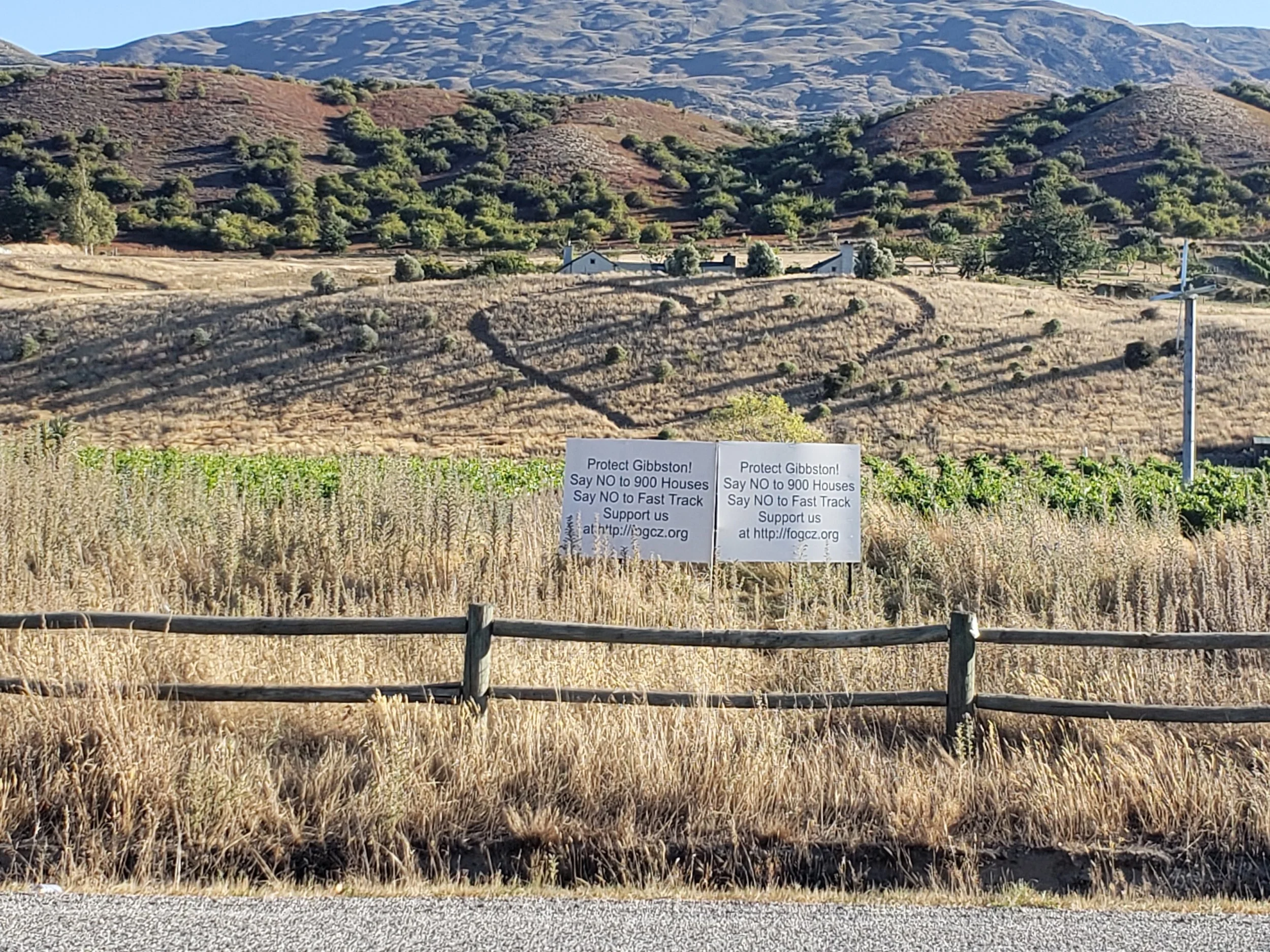 roadSign-2.jpg