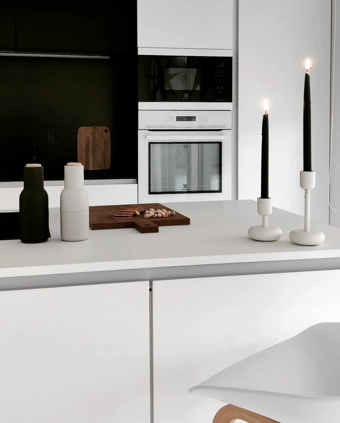 T&auml;m&auml; vuosi alkaa olla lopuillaan, ja on aika kiitt&auml;&auml; teit&auml; kaikkia asiakkaita, seuraajia ja yhteisty&ouml;kumppaneita kuluneesta vuodesta.

Olen kiitollinen siit&auml;, ett&auml; olen saanut t&auml;n&auml;kin vuonna tehd&auml