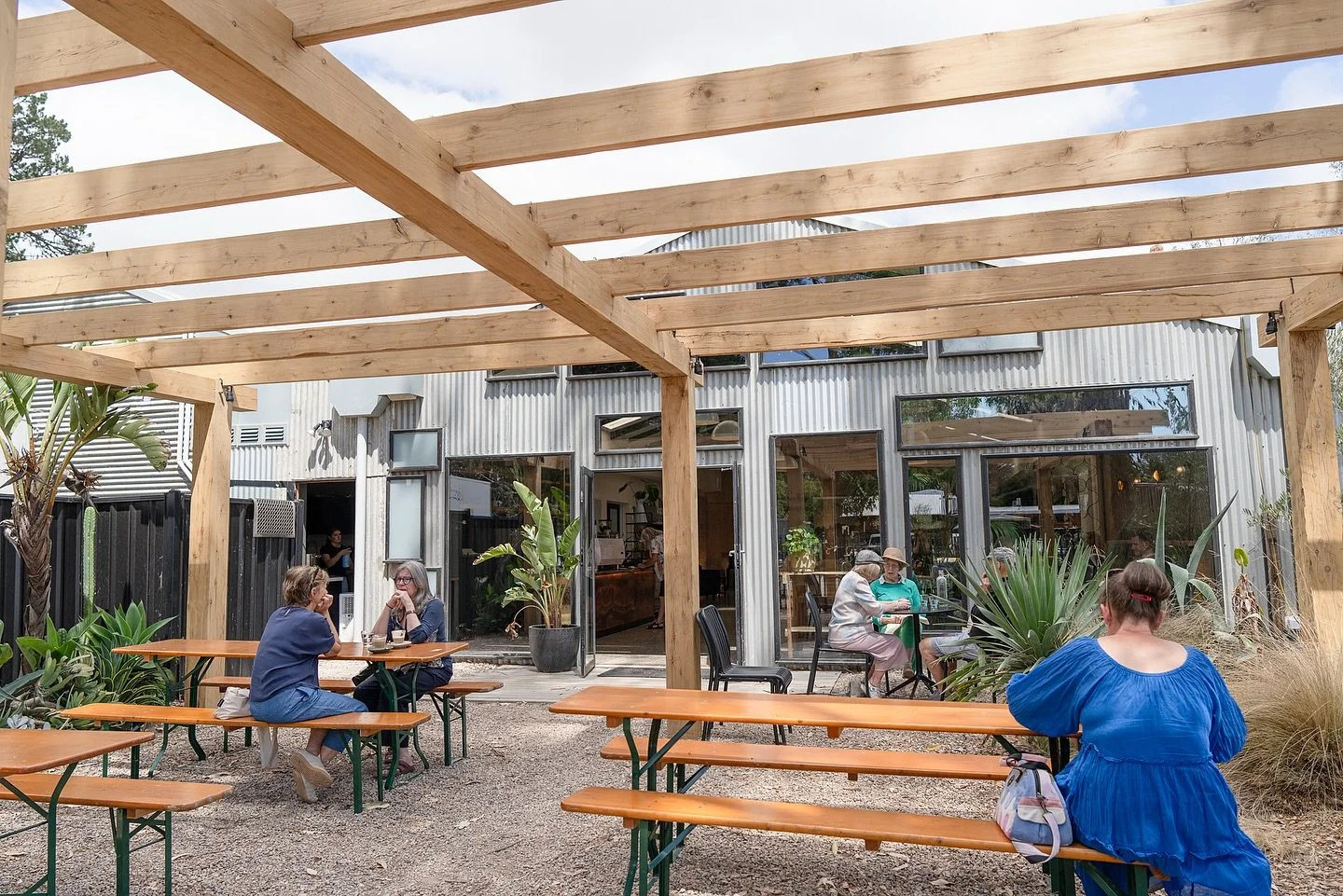 Weekends at Derril..your invitation to relax @derril_____ 
.
.
#derril #morningtonpeninsula #cafe #coffee #thestudioandco