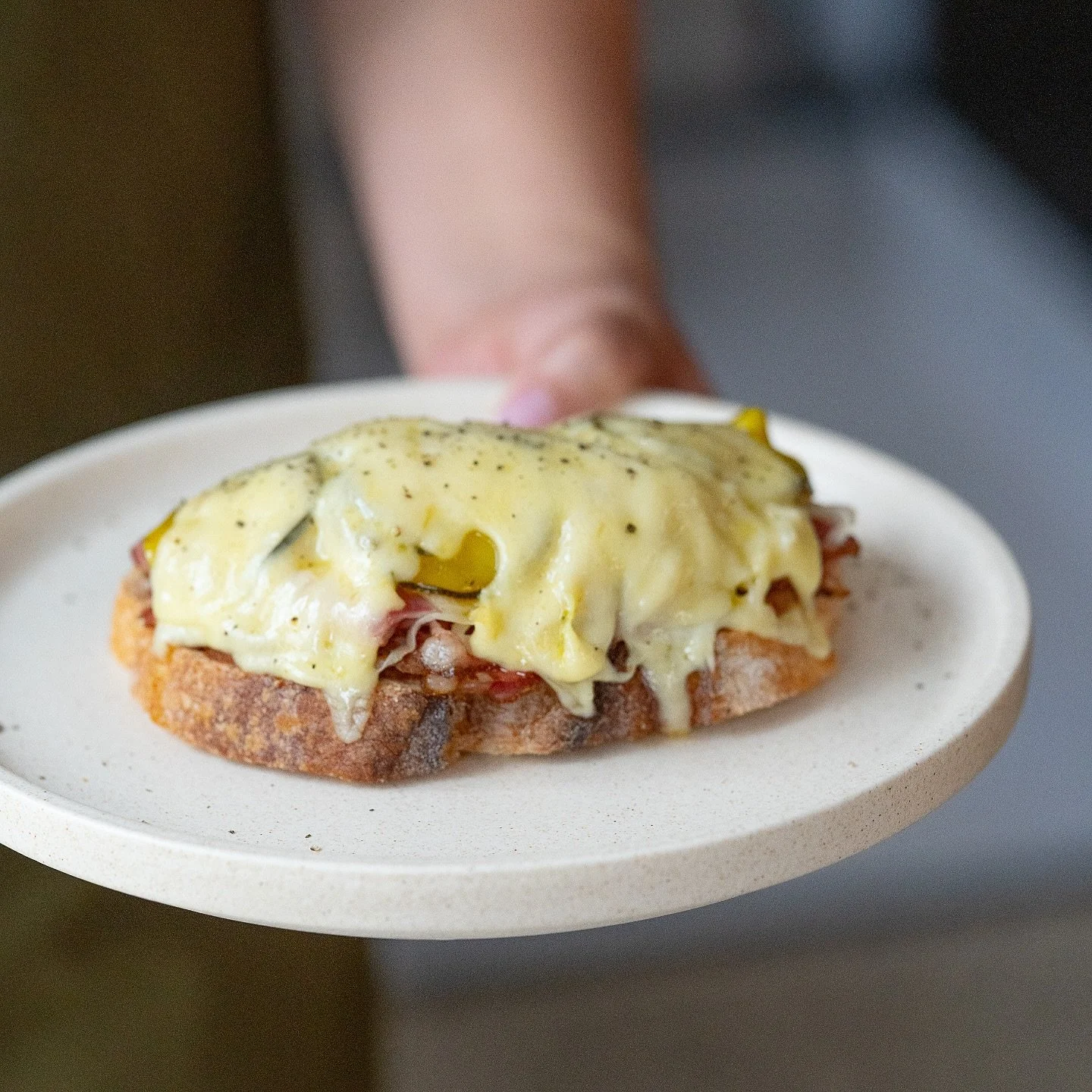 This is our famous Reuben! 
One bite and you will understand @derril_____ 
.
.
#derrilroad #cafe #coffee #studioandco #morningtonpeninsula