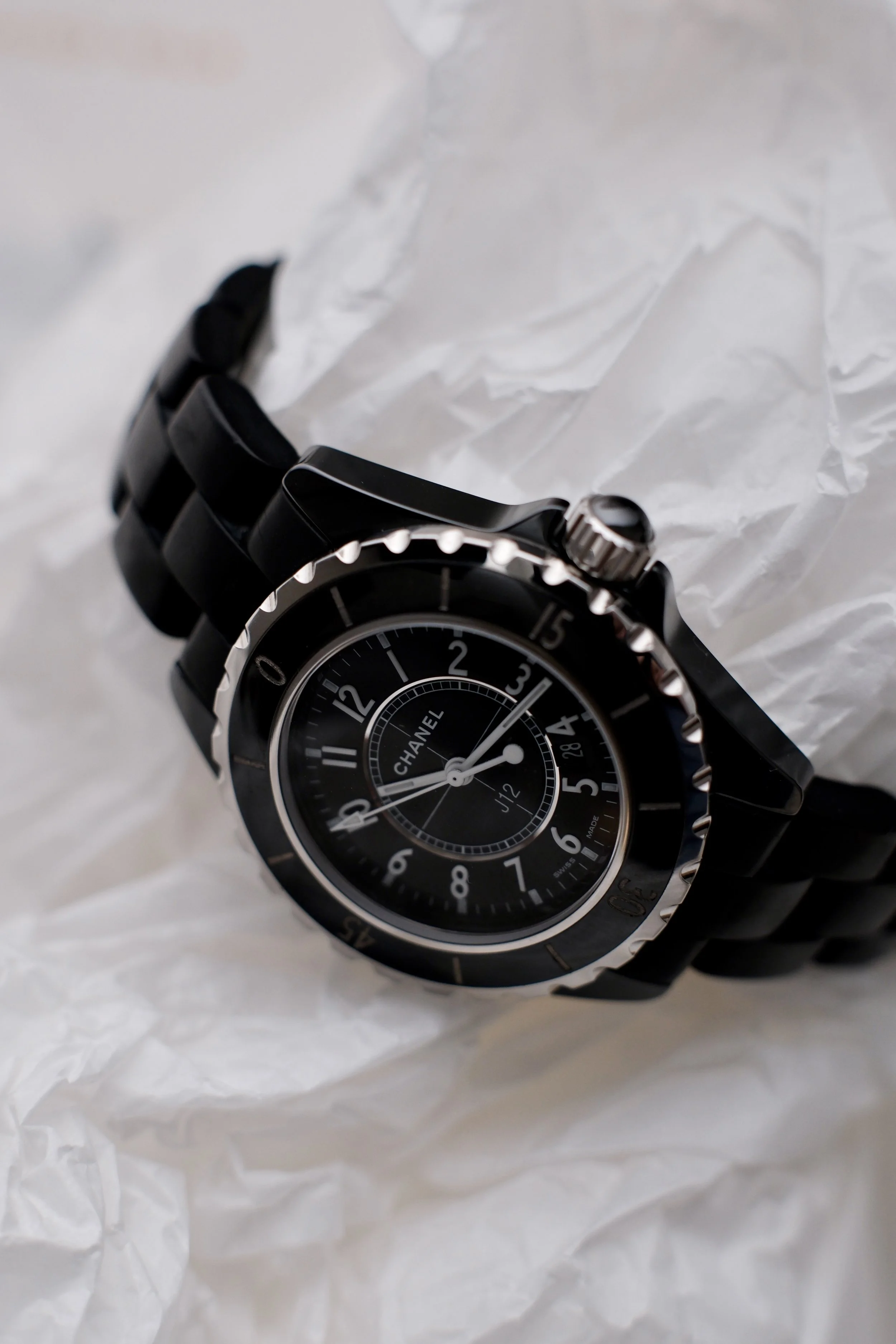 montre Chanel noire