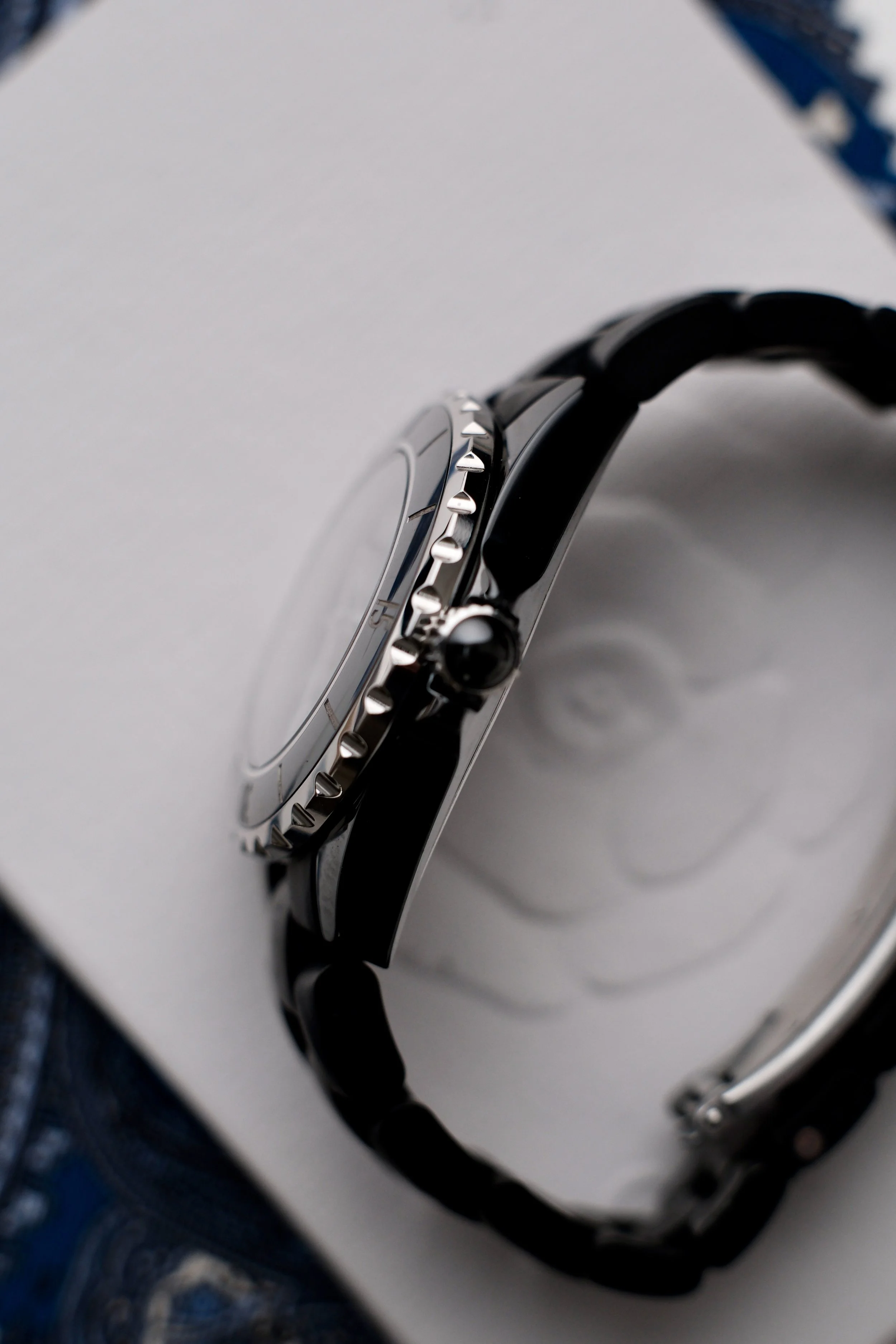 Chanel J12 33mm