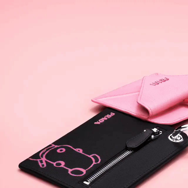 Pradamalia_SocksToto.gif