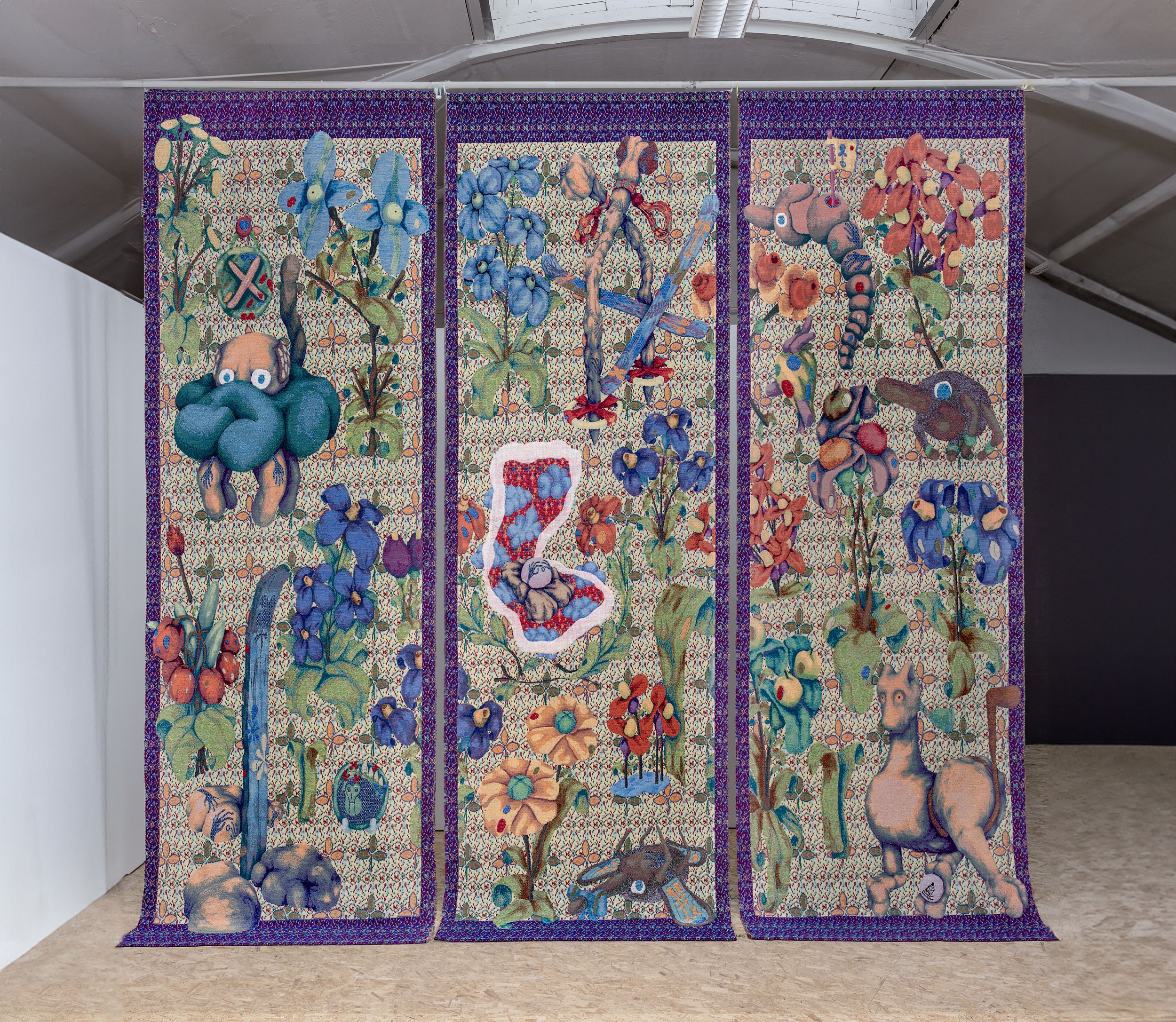 Bortenfor Løypa, 2024
Digital Jacquardvev, Ull , Glittertråd
500 x 450 cm
Foto: Thor Brødreskift 
