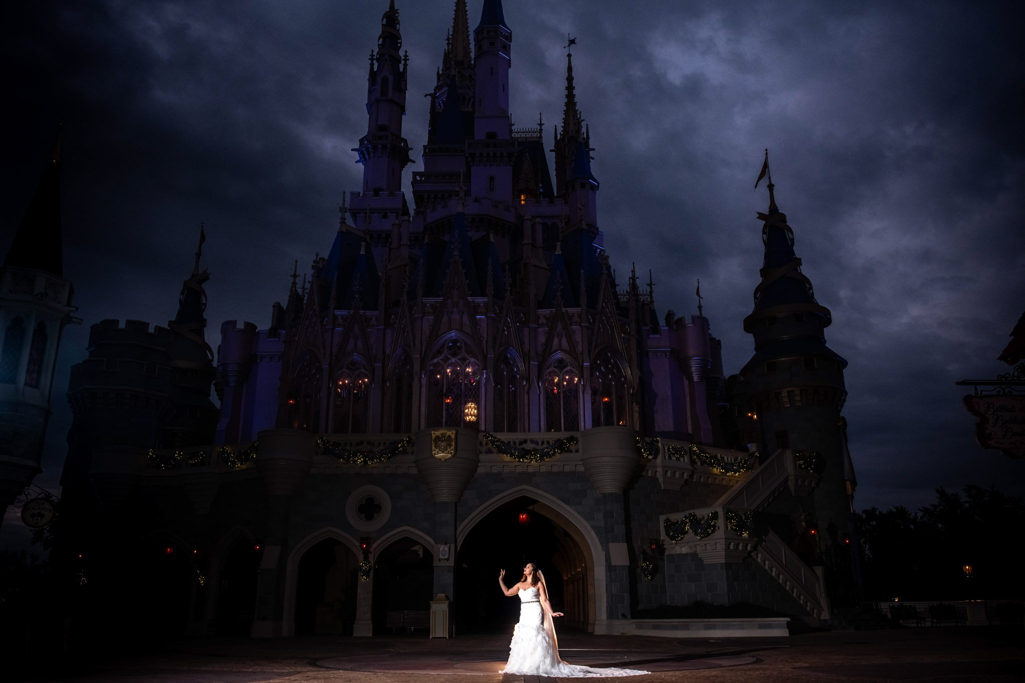 856_4591Magic Kingdom Cinderella's Castle.jpg