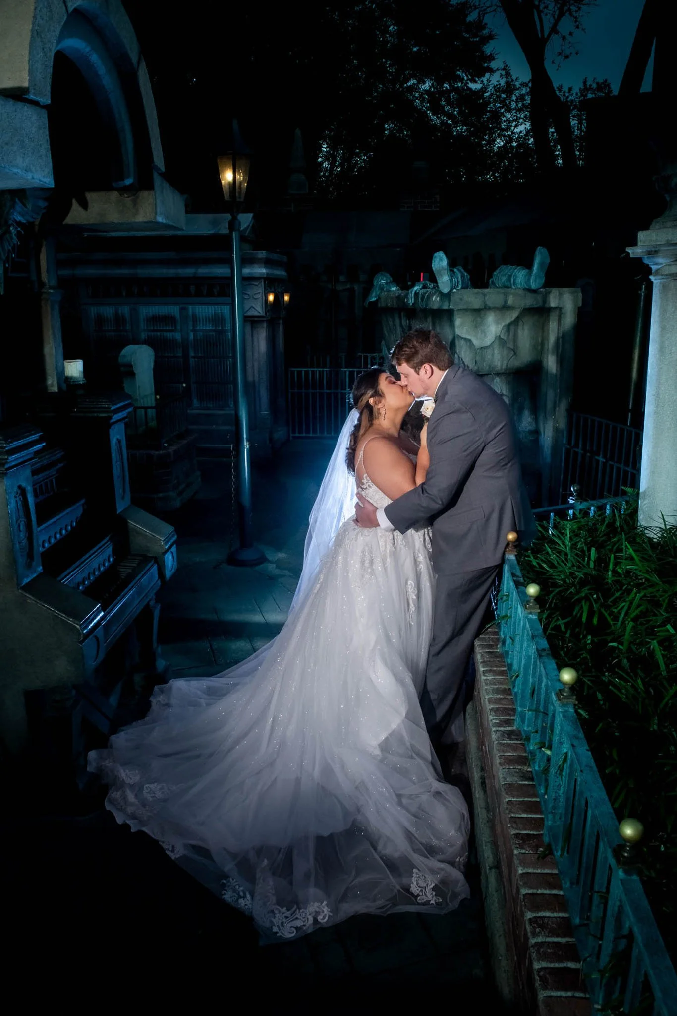 IMG_0126Magic Kingdom haunted mansion.jpg