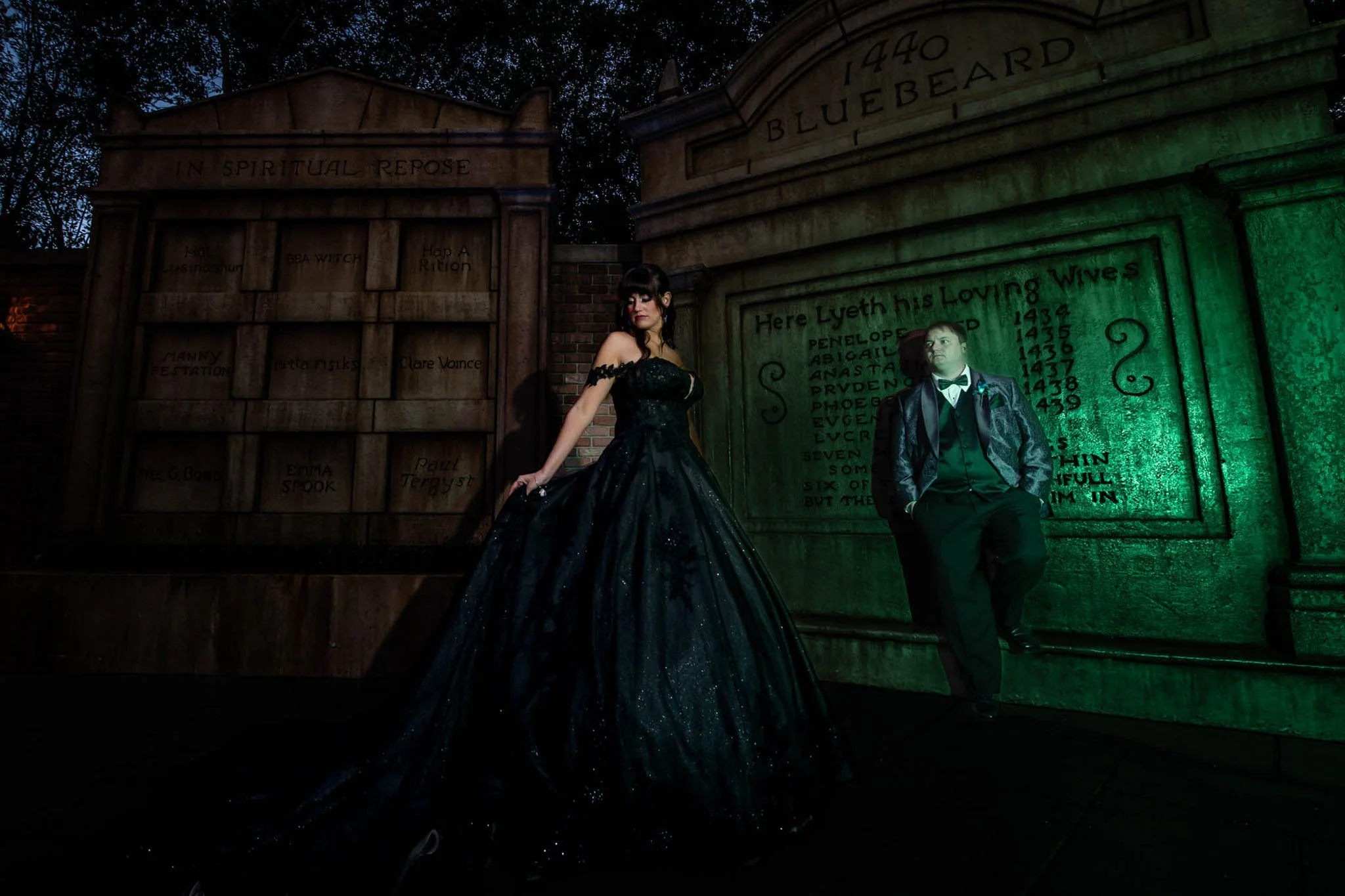 856_2191Magic Kingdom haunted mansion.jpg