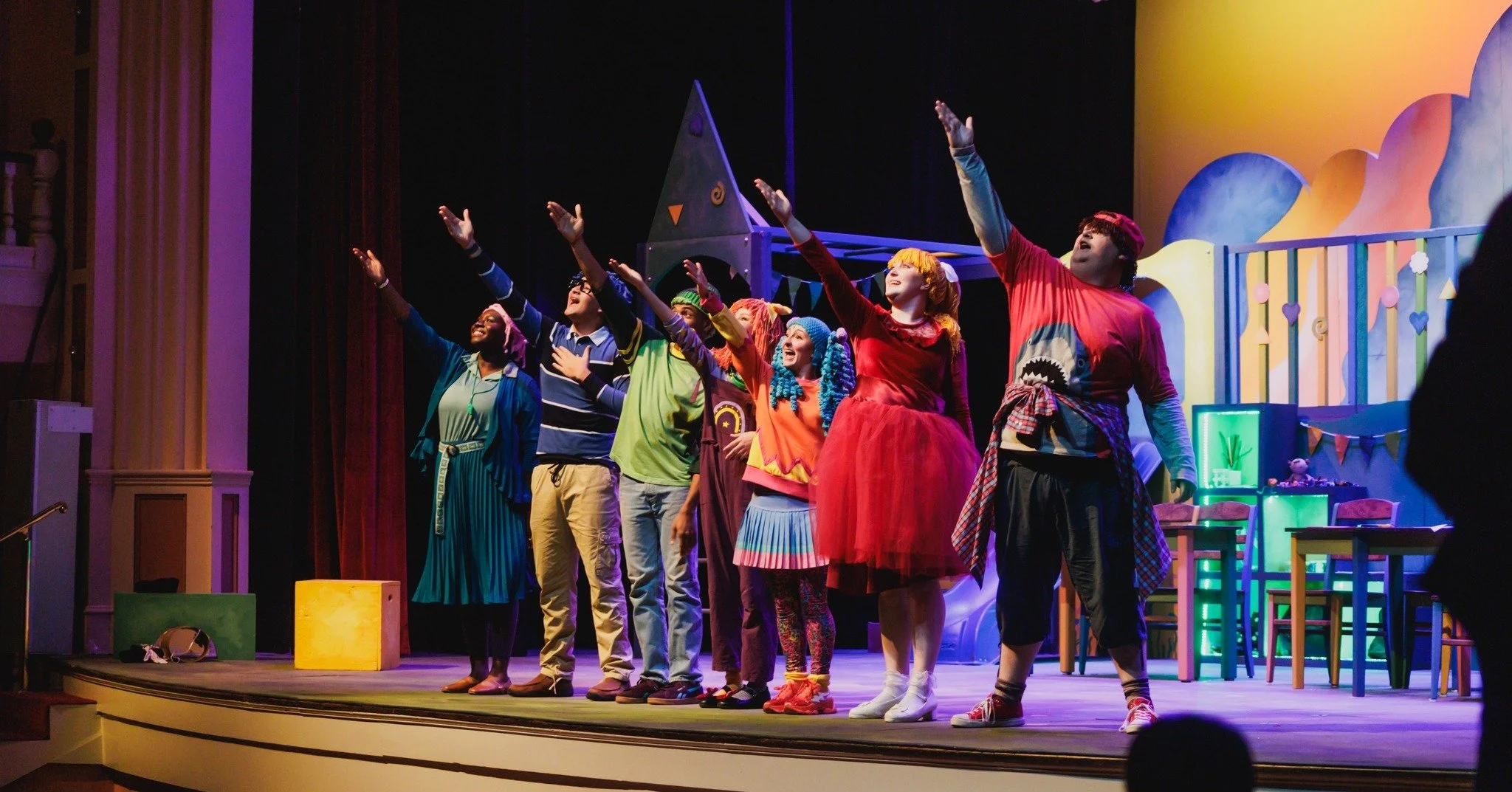 🎭 One last chance! 🎭
JUNIE B. JONES IS NOT A CROOK closes today at 2:30 pm at Pearce Auditorium. This playful, one-hour adventure is perfect for families and fun for all ages.

🍦 After the show, join us for our Ice Cream Social with treats from @p
