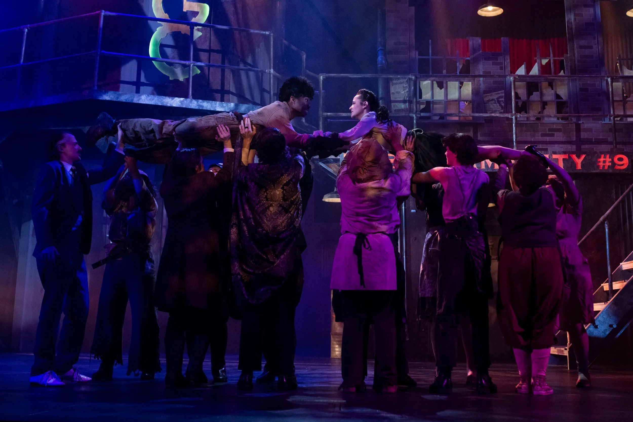 BU57291_111022 Urinetown AJR0032.jpg