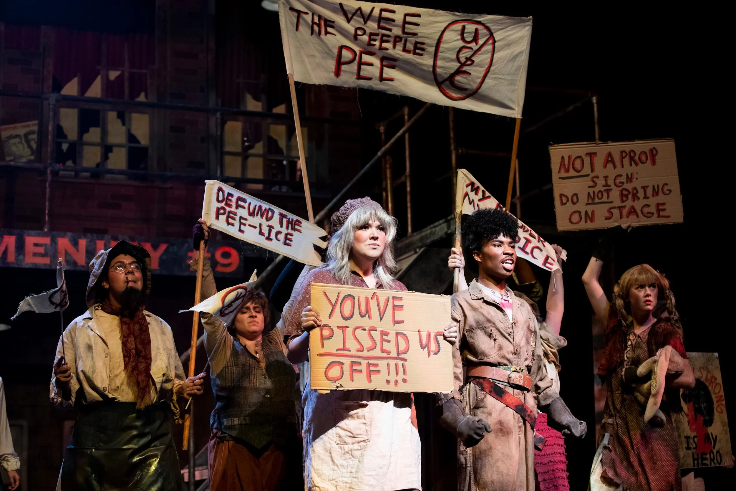 BU57346_111022 Urinetown AJR0087.jpg
