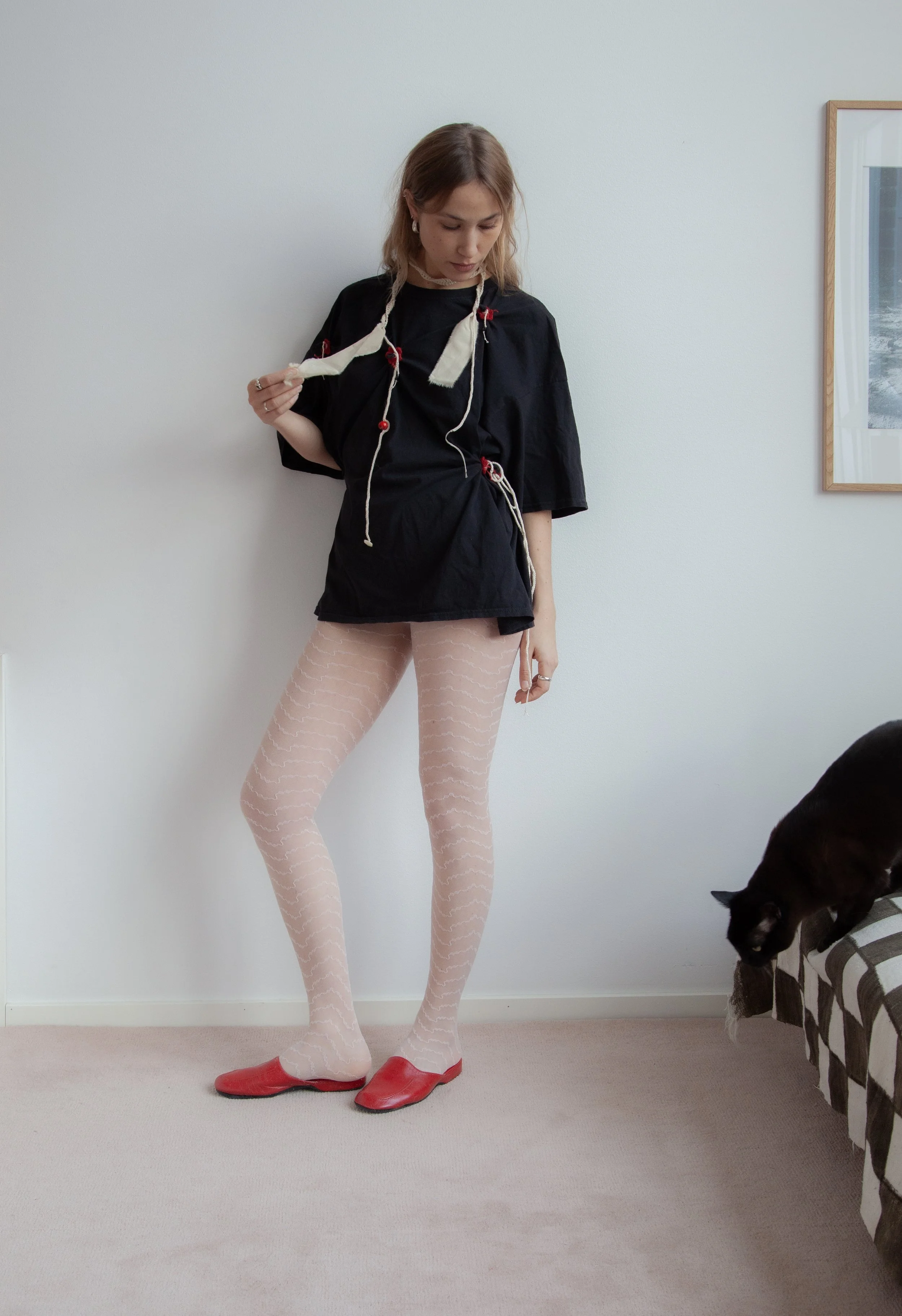 red flower twist tee