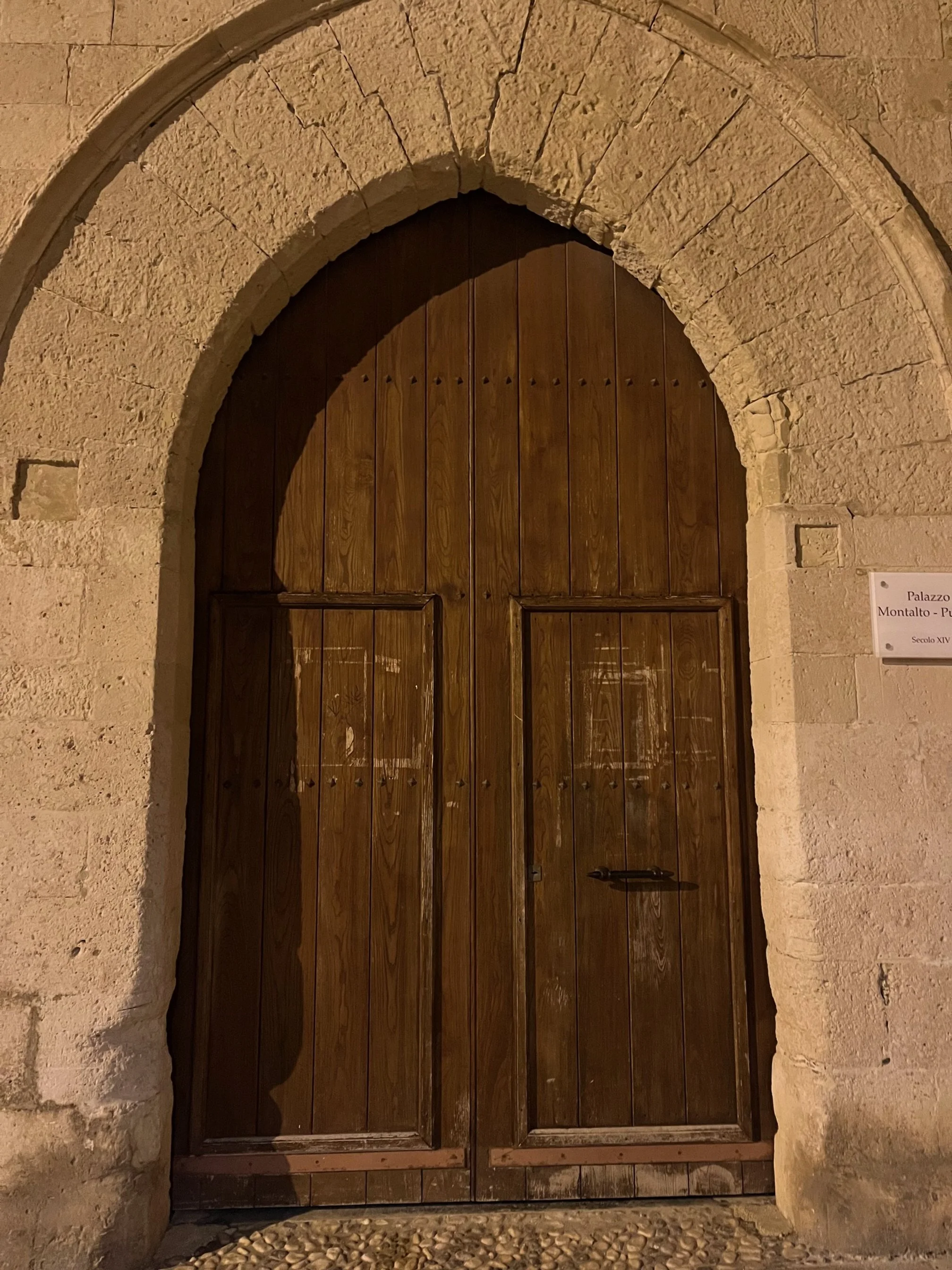 Curious Siracusa