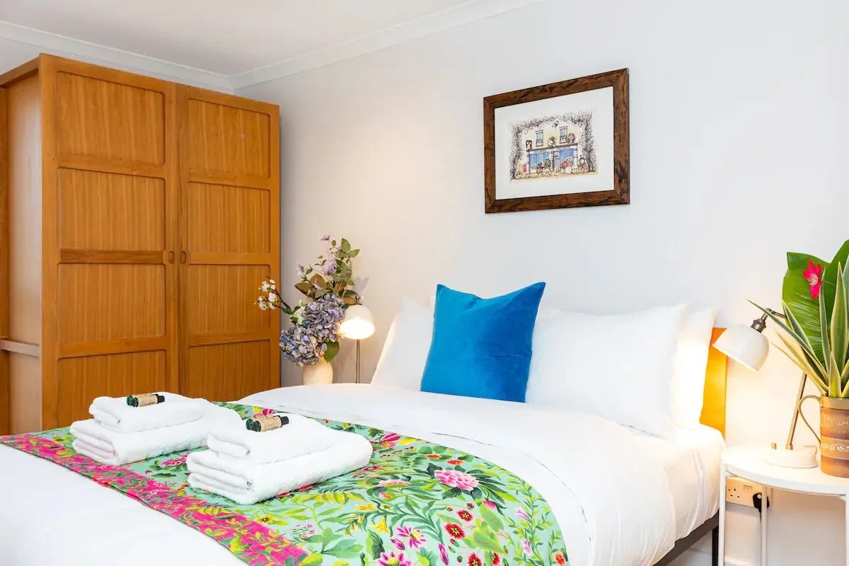 2023 18 Nevill Court Bed 2-1.jpeg