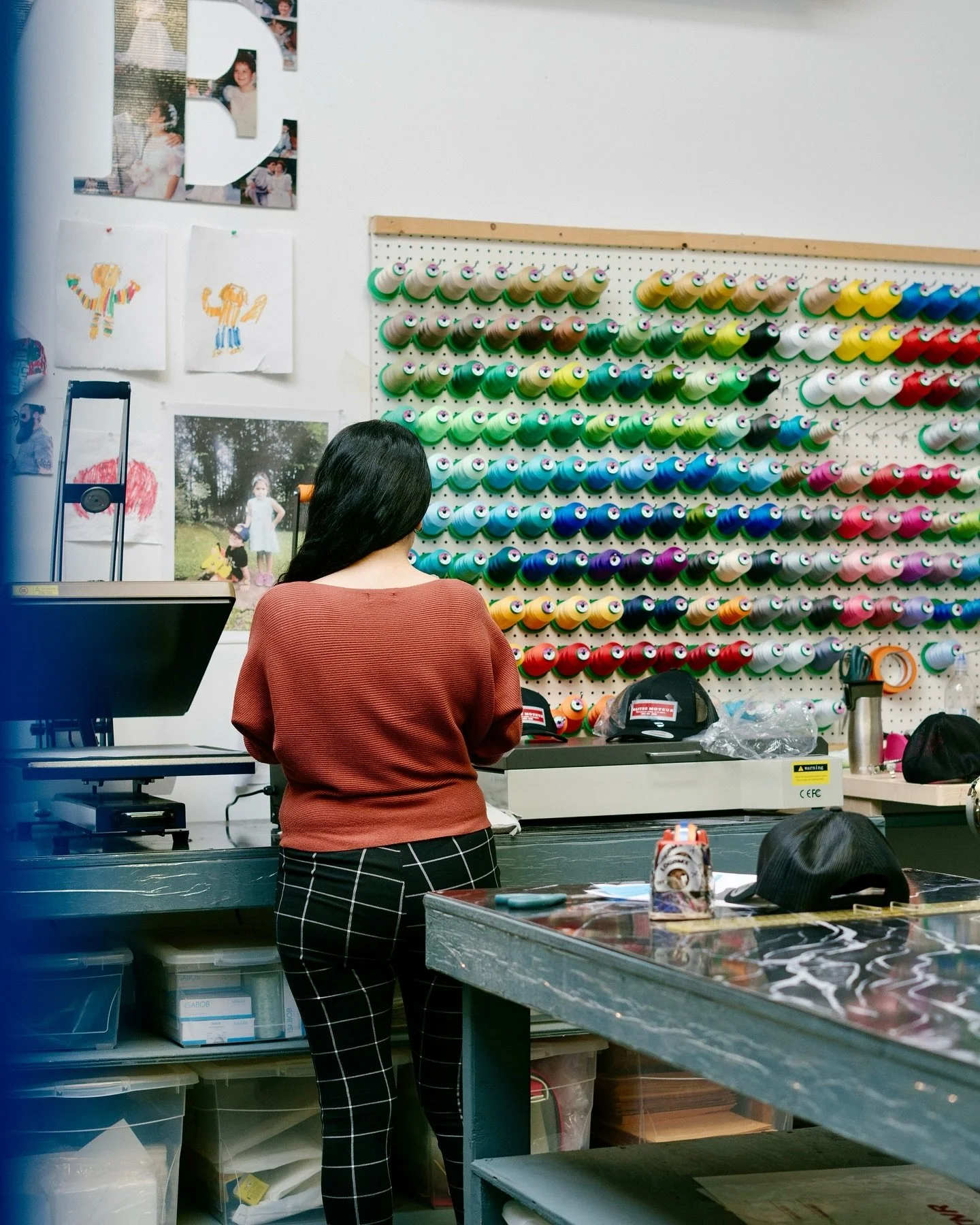 Vous avez un projet urgent qui doit &ecirc;tre livr&eacute; avant les vacances de la construction? 🏝️☀️ Placez votre commande avant notre date limite, mercredi le 3 juillet 🗓️