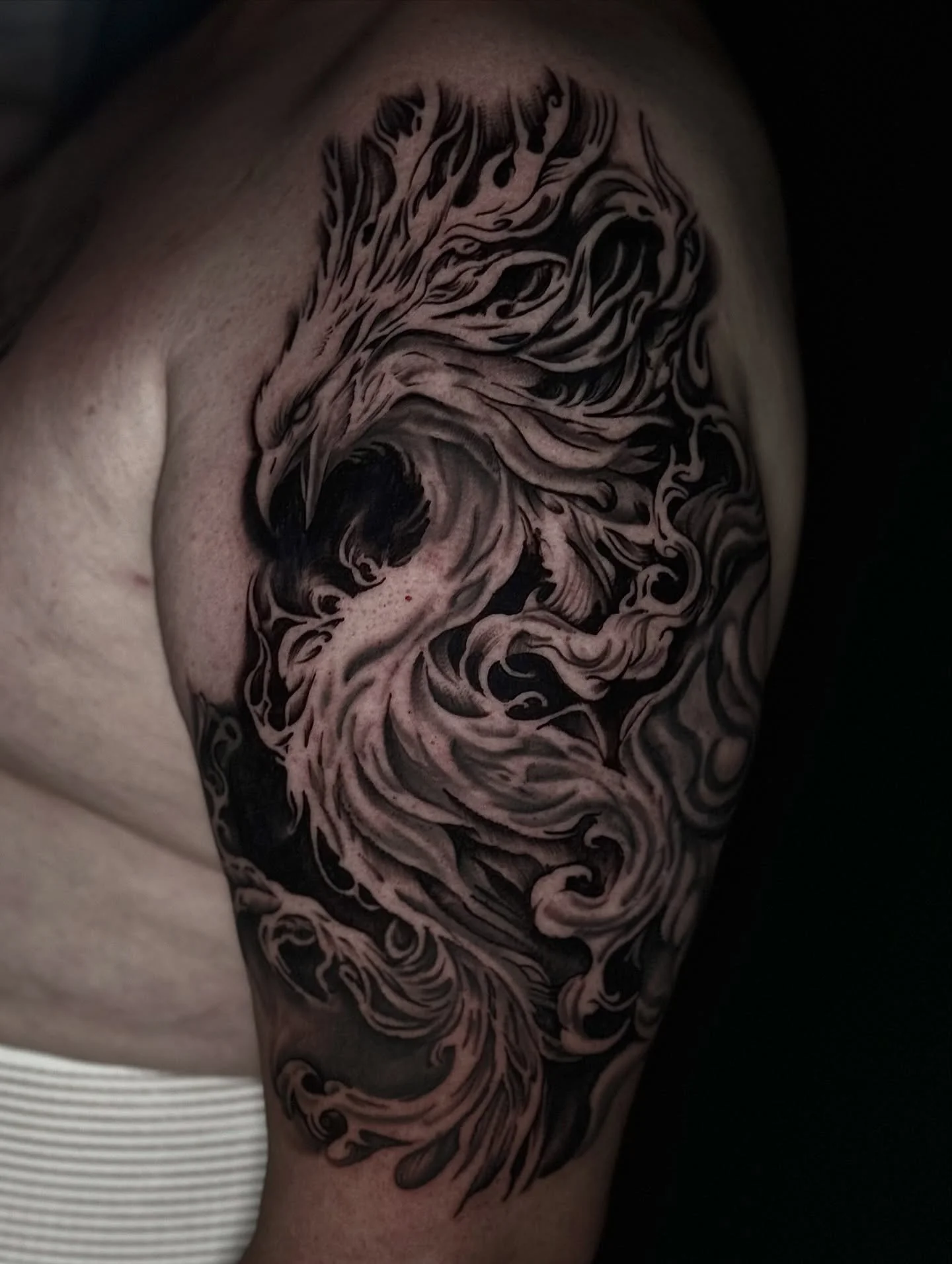 Another phoenix tattoo, cool design I’d wanna do and a quick flying visit to Leeds with el doggos. Getting veryyy bored of posting just tattoos now so enjoy a little insight into life outside the shop. I will warn you though, I am very boring ?