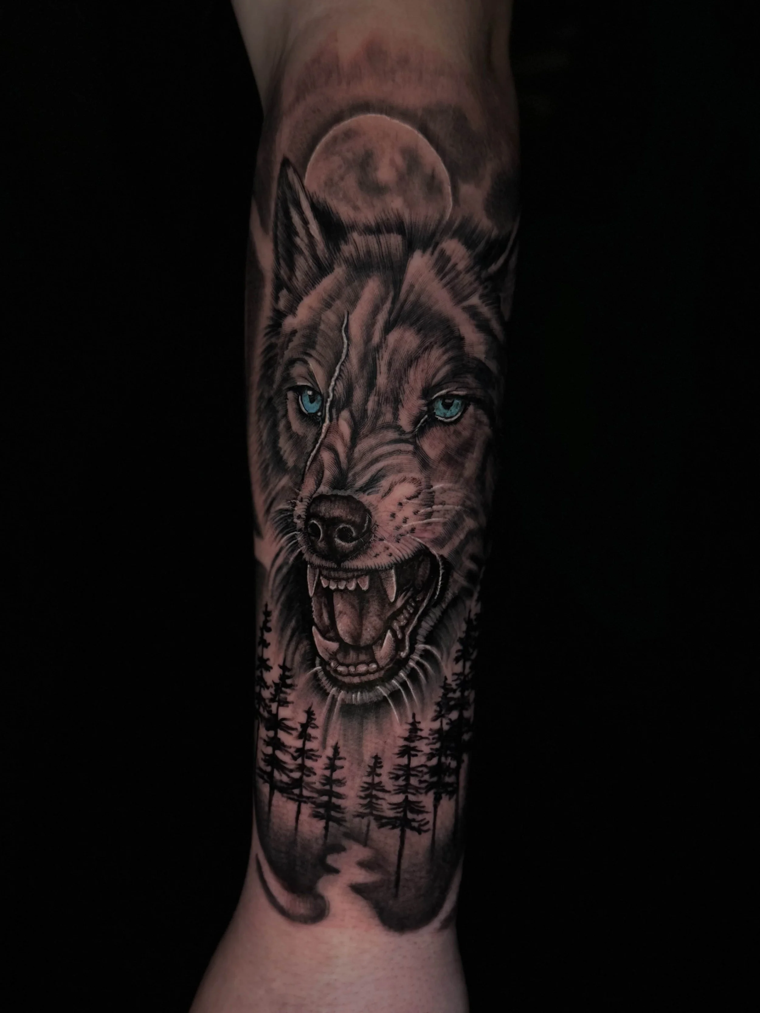 Wolf tattoo.jpeg