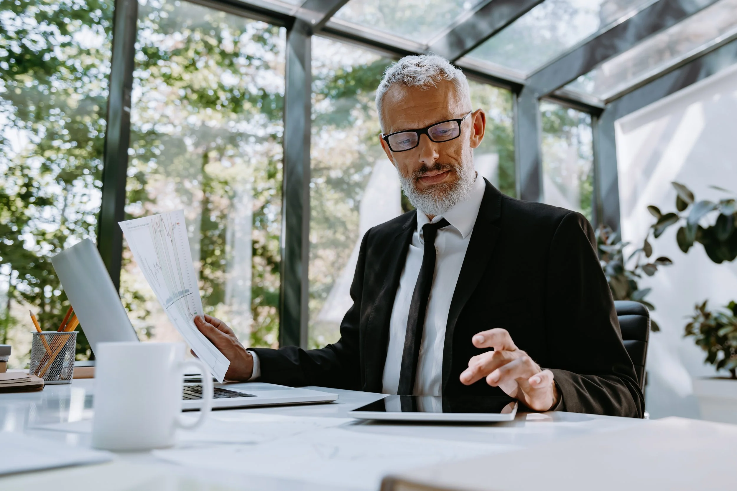 Mastering Cash Flow Challenges with Strategic Fractional CFO Insights