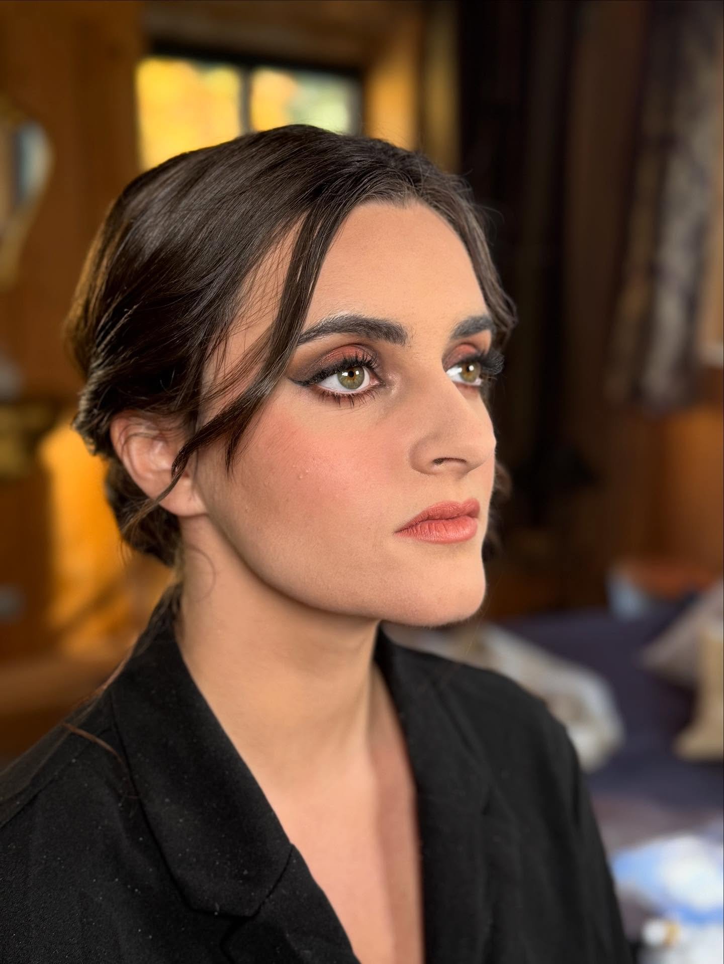 Emma- maquillage mari&eacute;e sophistiqu&eacute; 💄💍

Shooting photo, mariage automnal vintage chic
Domaine : @domainedechanille 
Photographe et organisatrice : @regard.autre 
Maquilleuse et organisatrice : @angelartesthetique 
Photographe : @marin