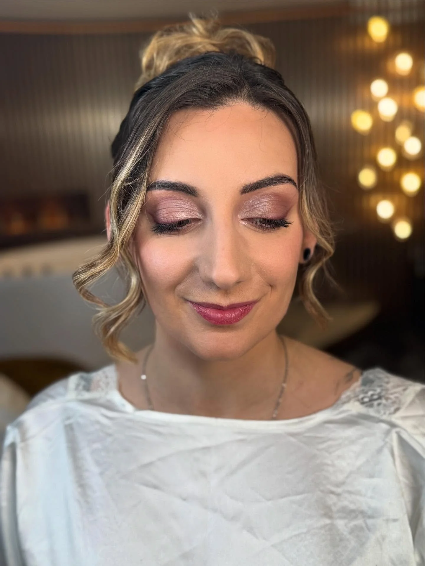Maquillage mari&eacute;e lumineux ✨💍

R&eacute;servation mariage 2026 ouvert ✨💄
&Eacute;changeons sur votre projet maquillage mari&eacute;e lors d&rsquo;un entretien t&eacute;l&eacute;phonique 📞
Remplissez le formulaire de contact via mon site int