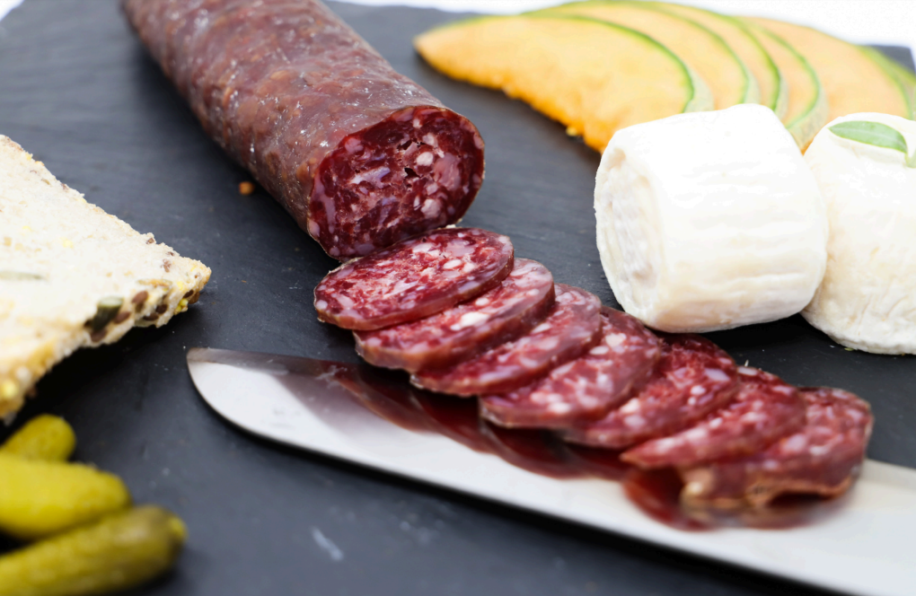 Saucisson amande.png