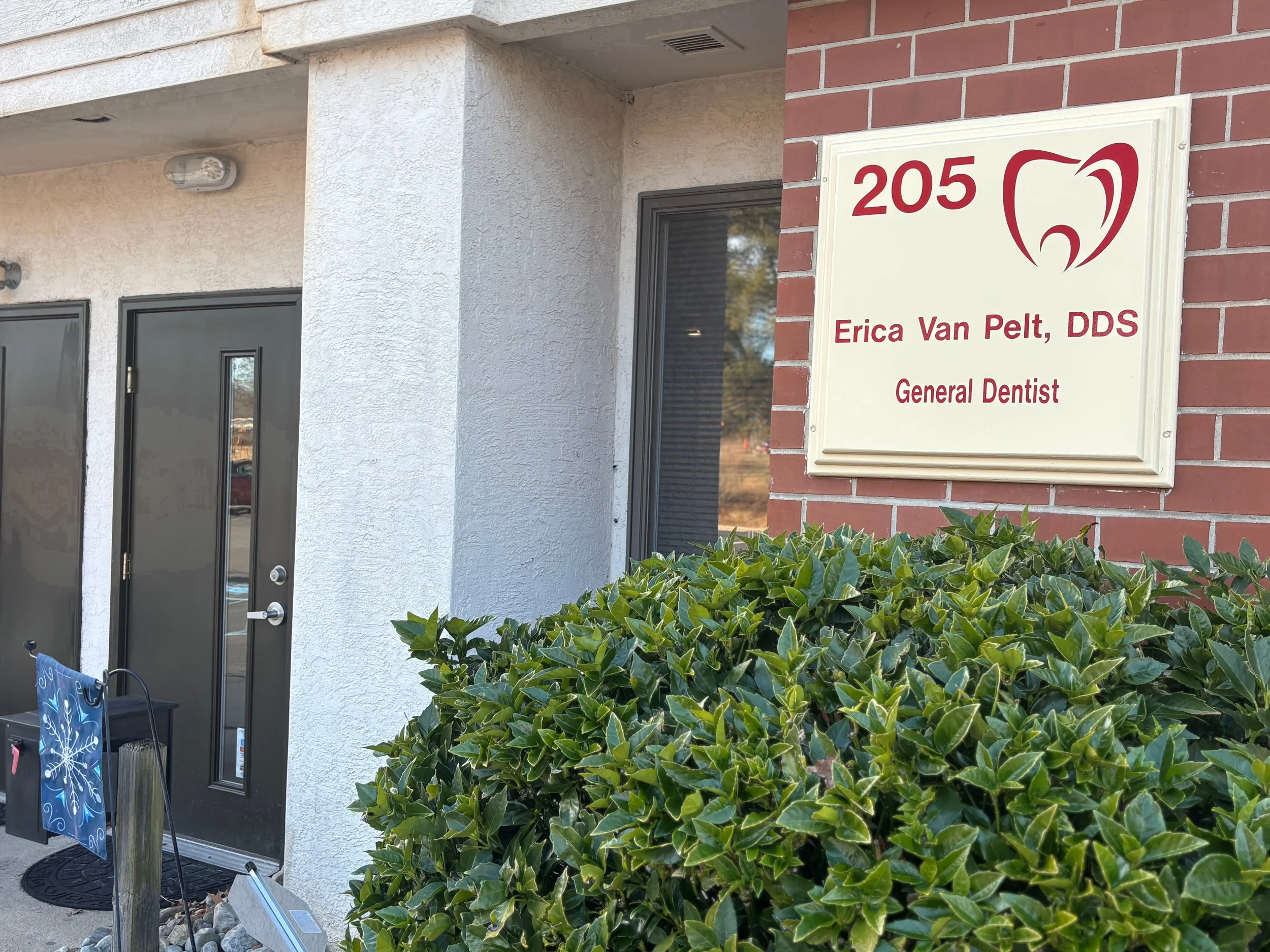 Exterior view of Dr. Erica Van Pelt's practice at 2301 E. Evesham Rd., Suite 205, Voorhees, NJ 08043.