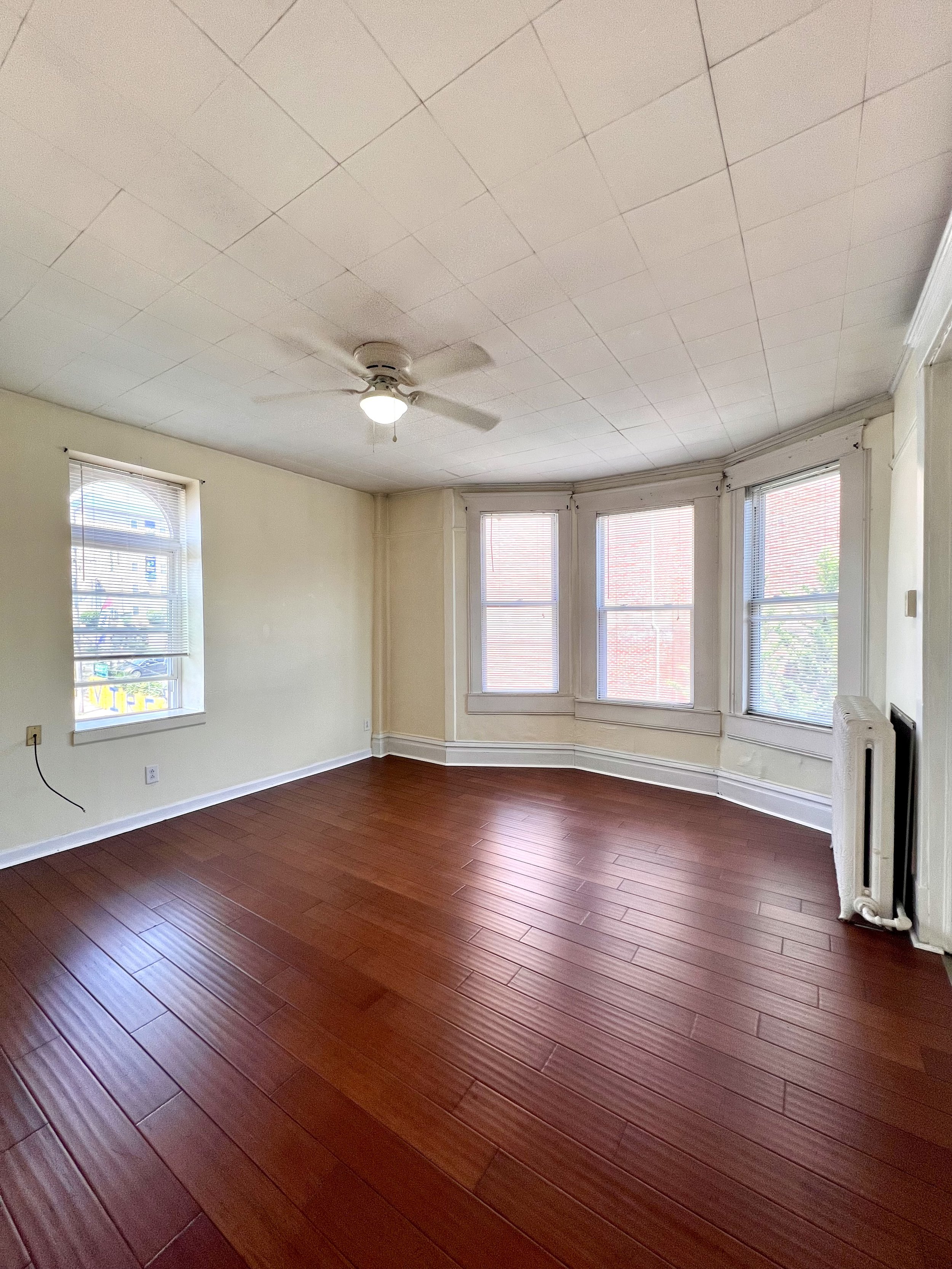 2009 Univ. Ave. Apt. #3
