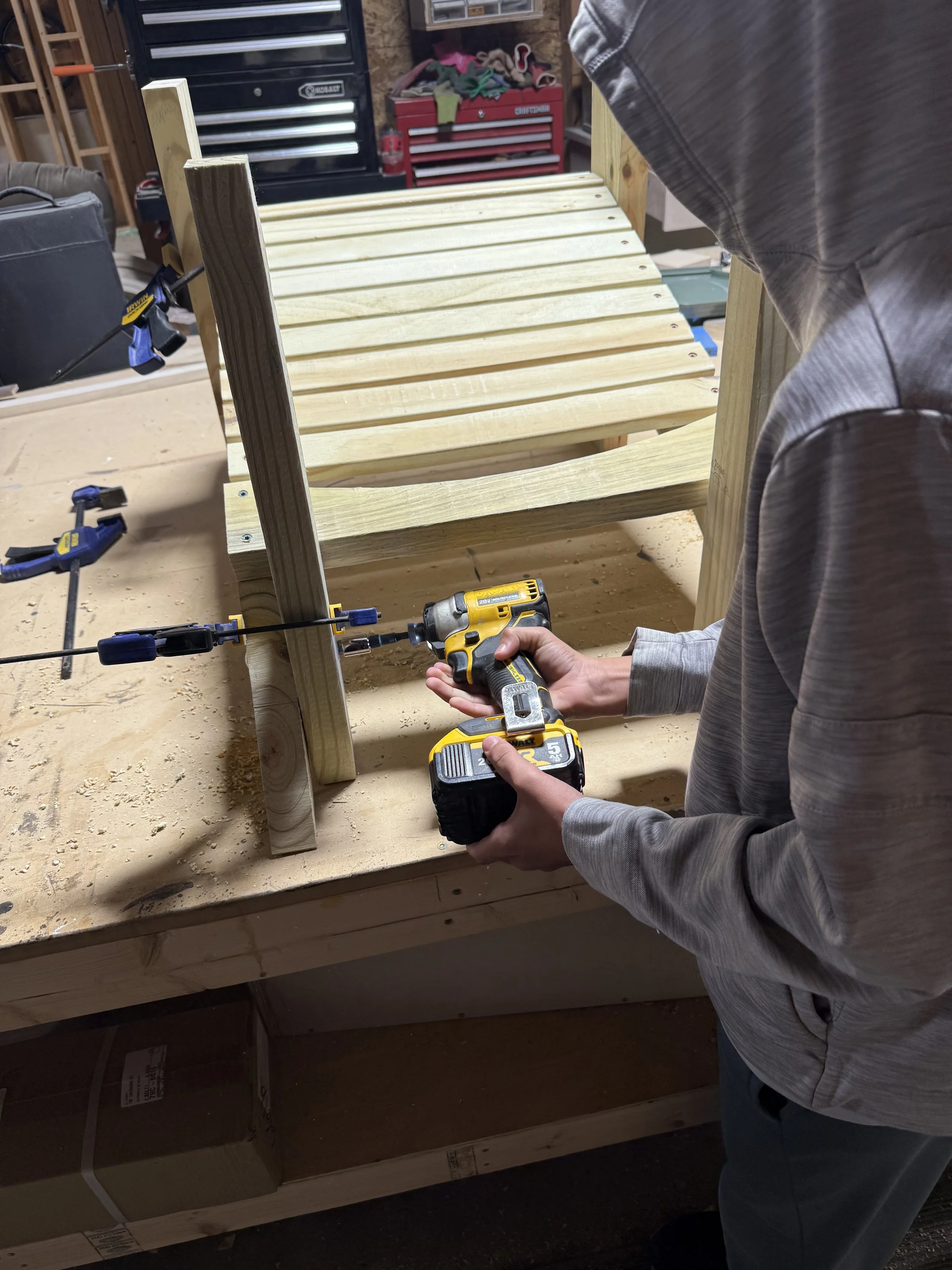 Time for assembly. Attached legs to base