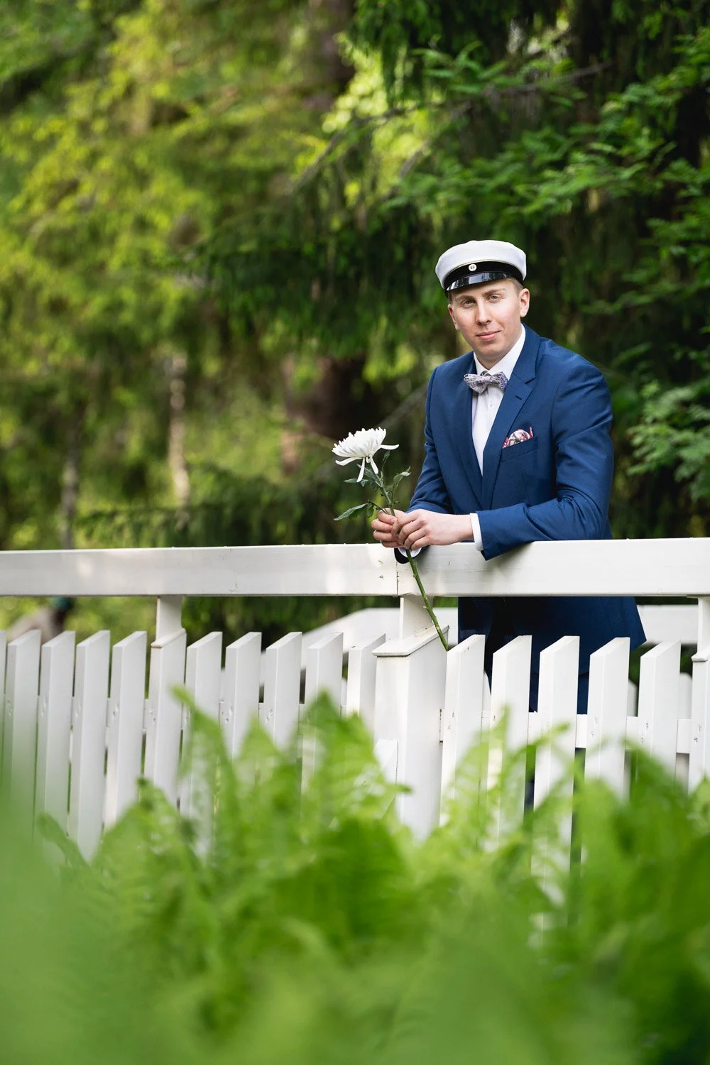 Ylioppilaskuvaus miljöössä Oulu Ainolanpuisto, muotokuvaus, potretti