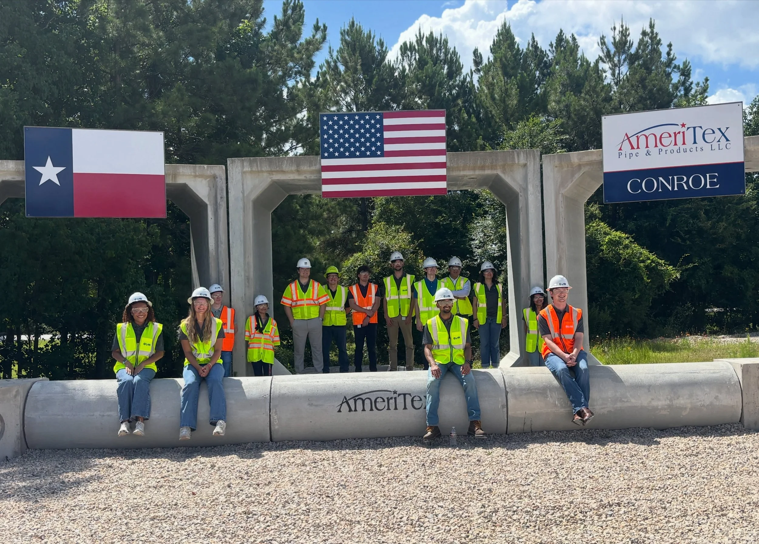Our Houston interns recently toured Ameritex to learn how reinforced concrete structures and pipe are moved from manufacturing to field application. Across two facilities, they explored different production methods, observed the machinery and manual 