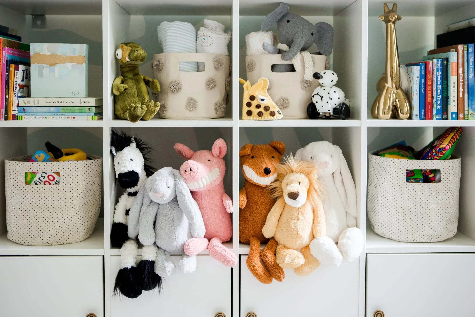 17 Kids Room Organization Ideas That’ll Save Your Sanity