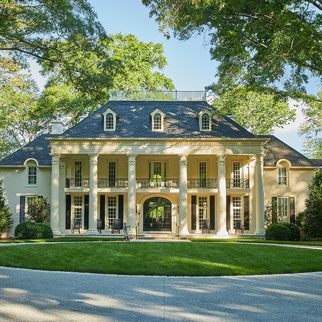 Designers Predict Your Window Shutters Will Be One of THESE Colors in 2026