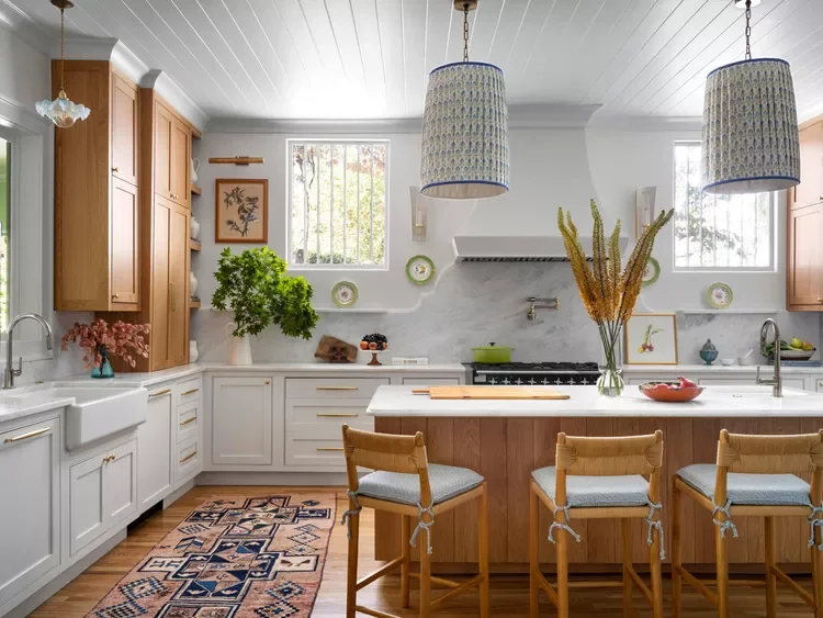 These 7 Top Lighting Trends For 2026 Are All About Warmth And Personality