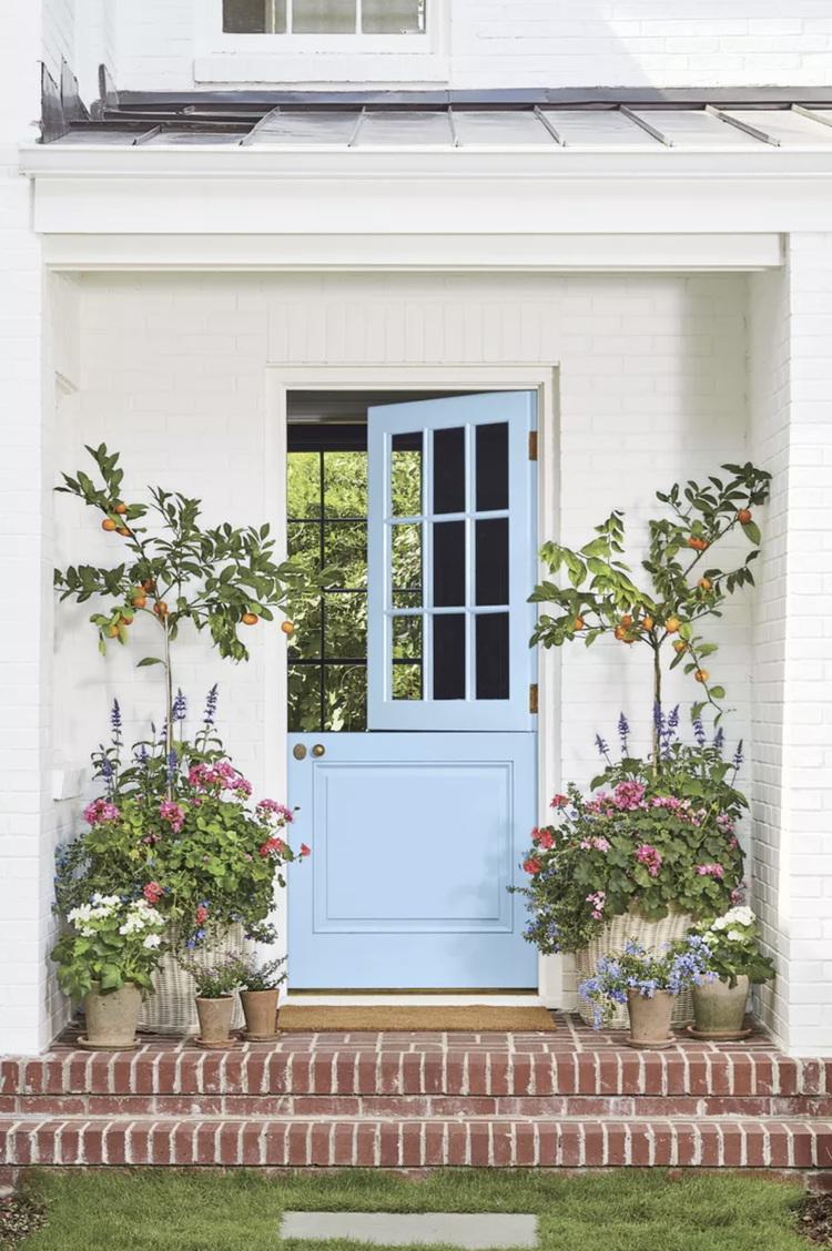 The Best Front Door Paint Colors to Instantly Update Your Home’s Curb Appeal