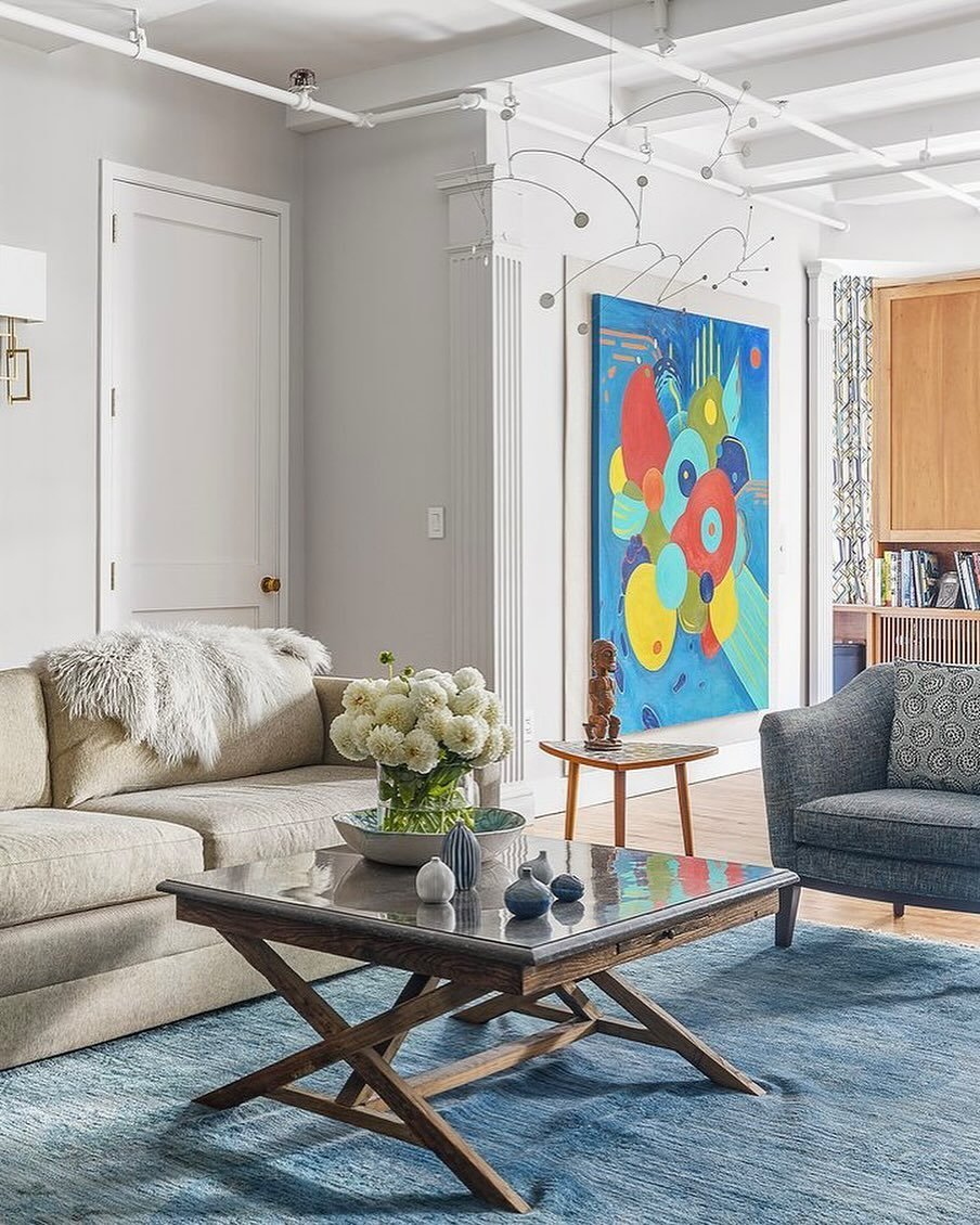 130 W 17th Street 🌳 This fabulous loft is located at the nexus of Chelsea, Flatiron, and the West Village. Asking $2,395,000. DM us for more details. 

#wesokyteam #wesokyteamlistings #compassny
