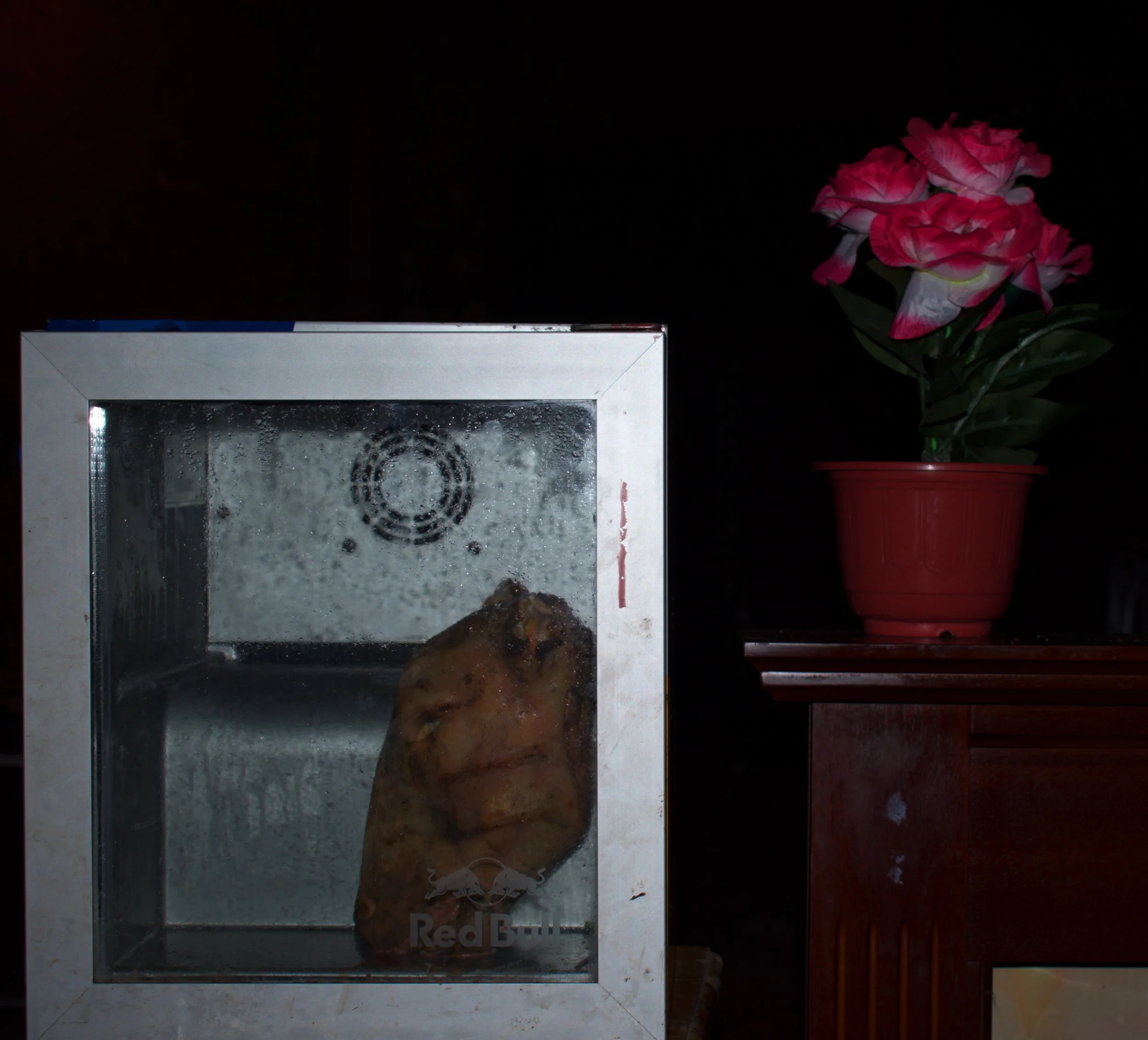 Leben heißt Leiden (2021) - Solo Exhibition at Downtex Gallery project space, Manchester UK.                                                                        Reece's solo exhibition investigated the interplay of corresponding light and how it c