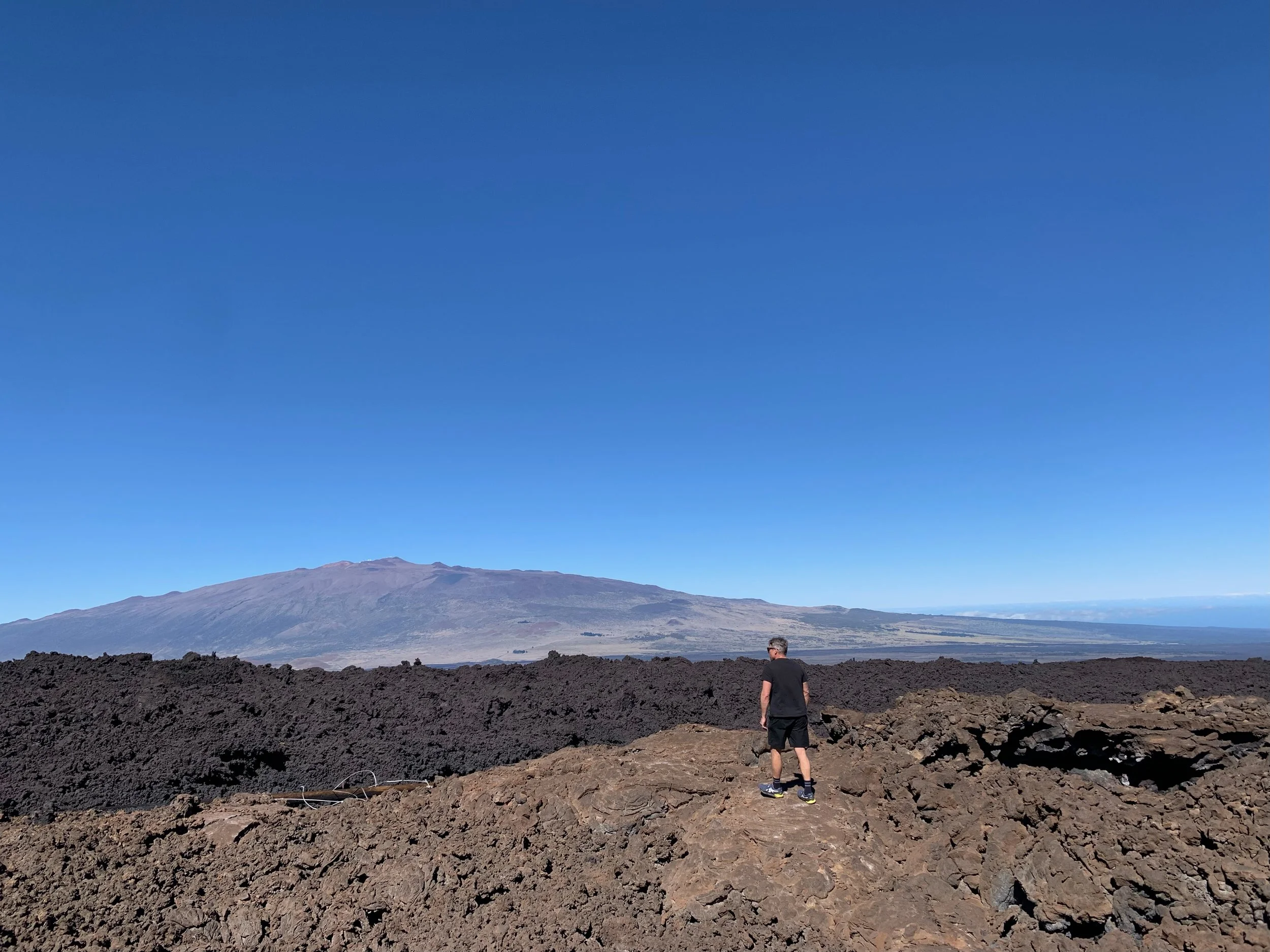 mauna-loa-volcano-lava-flow.jpeg