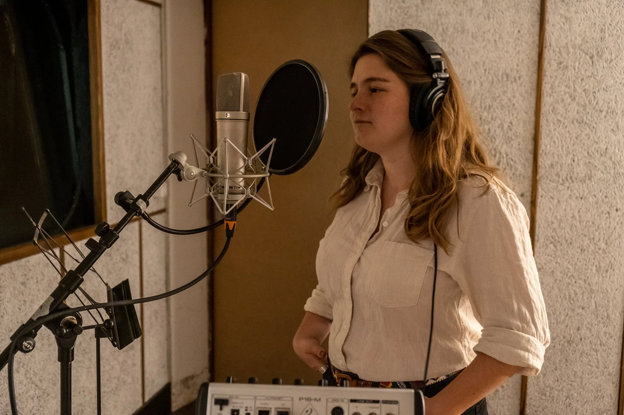 Recording the EP at Studio De La Fonderie [pic by Raquel Dias]