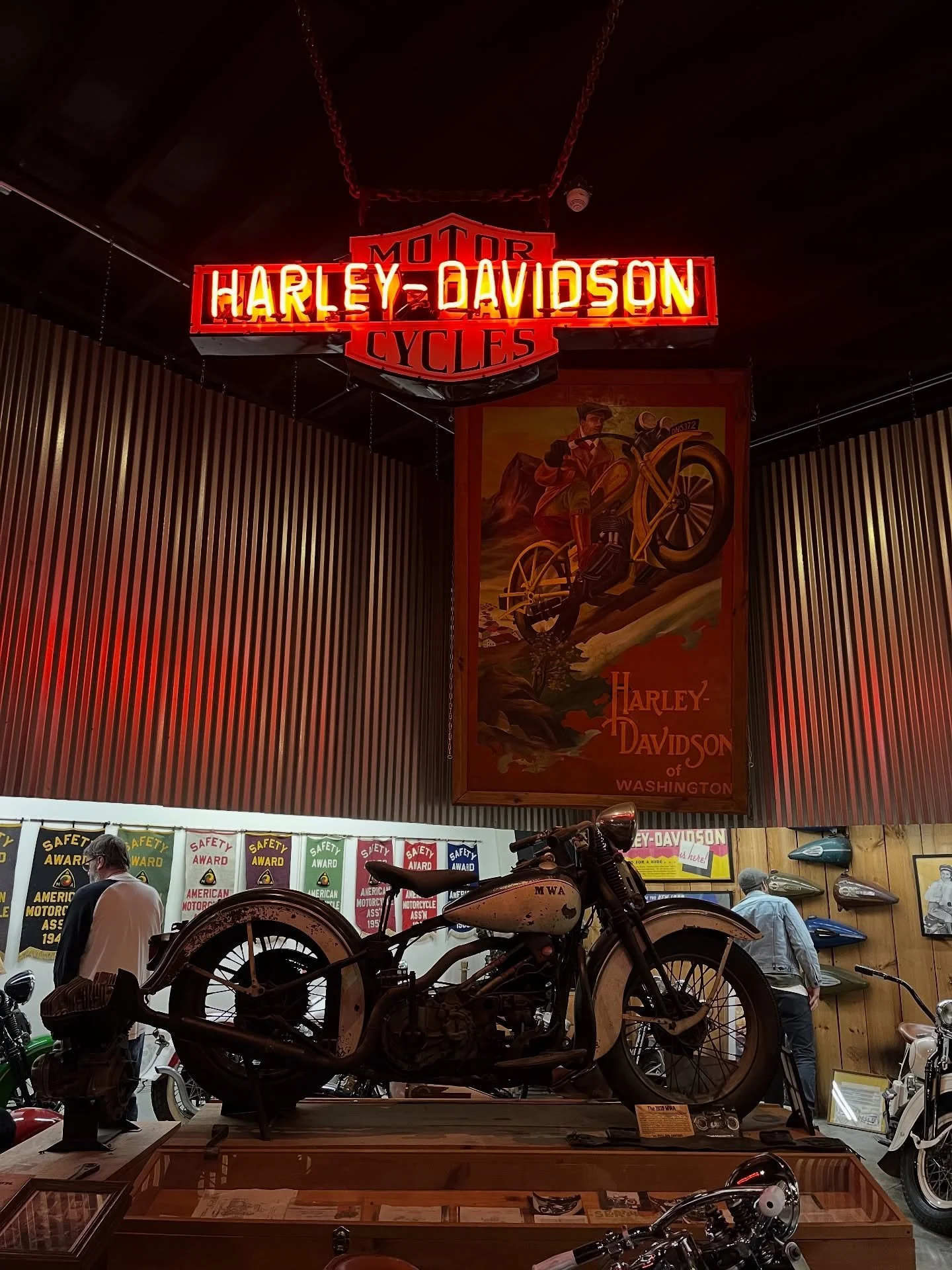 We treated ourselves to a nice long break and drove out to the Smoky Mountains for the week! We saw 7 states, 4 bears, and checked off another national park. The highlight of the trip was our day at the @wheelsthroughtime museum. It lit a new fire in