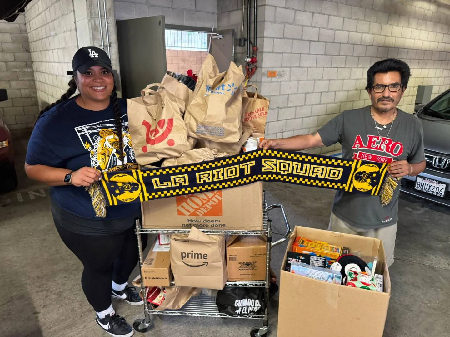 We're beyond grateful for Sabrina, our amazing Board Member⭐️, and The LA Riot Squad ⚽️for organizing a donation drive to help spread joy to the HW Community members this holiday season! 🎁

Thank you for your support and all you do for the community