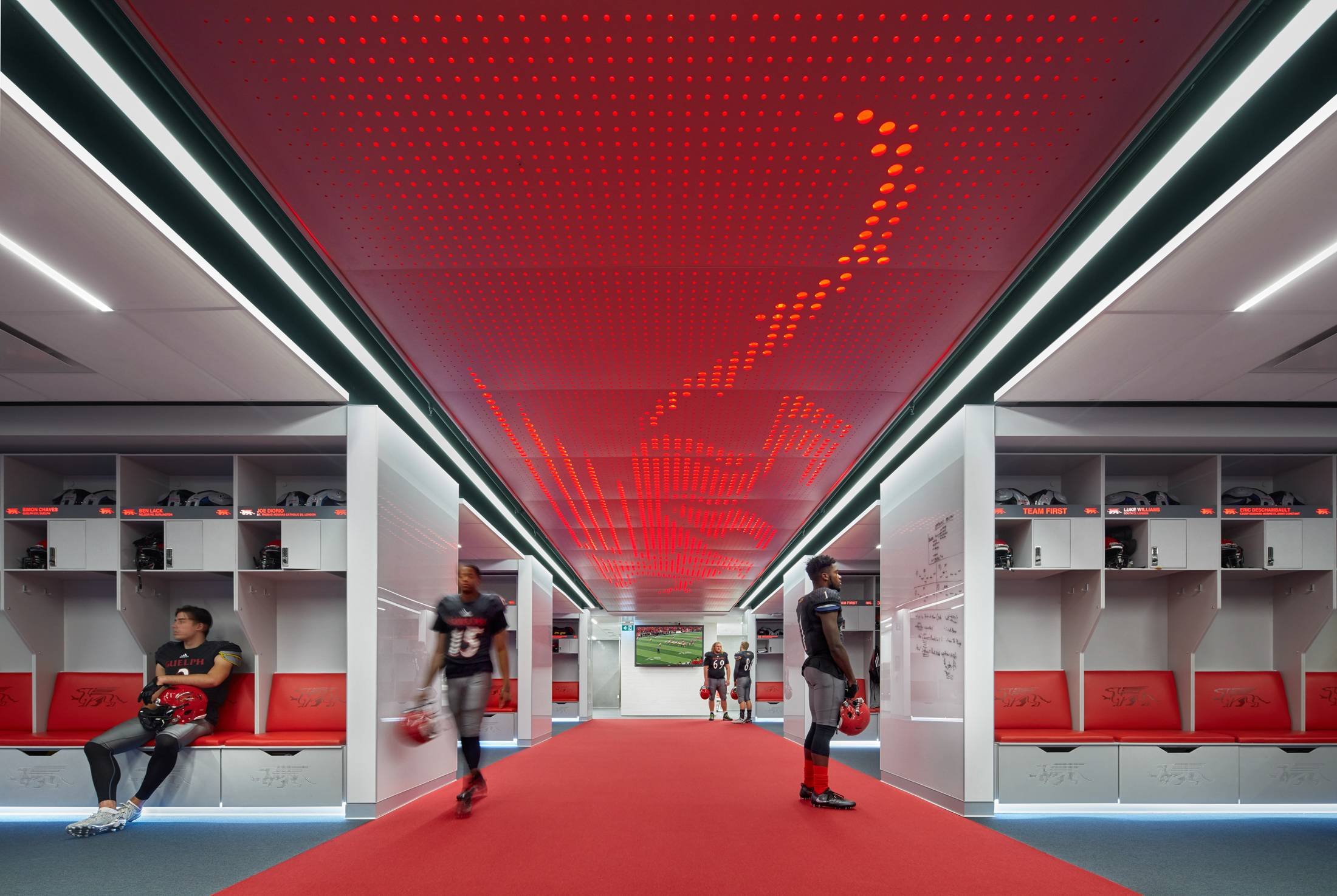 Gryphons Pavilion_Int500_med.jpg