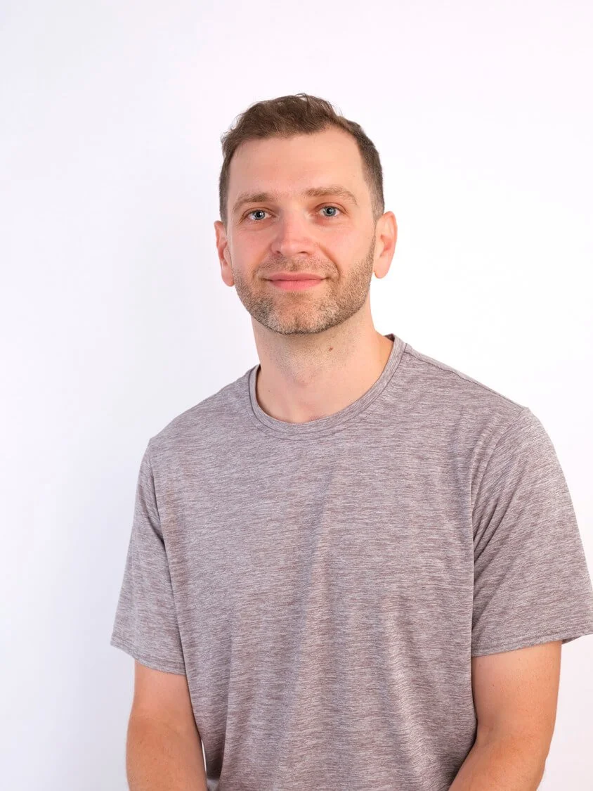 Kyrylo Lobach   Associate 
