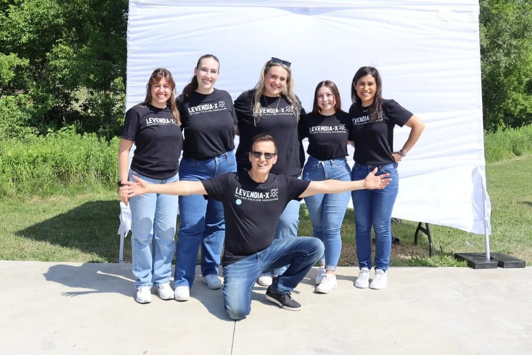 A free Greek dance lesson at @stouffvillefest taught by yours truly?? 1, 2, 3… OPA! π¬π·
Thank you for a fantastic day celebrating vibrant culture of the Mediterranean. We had a blast π©΅
#LevendiaX #GreekDancers #greeksummer #learntogreekdan