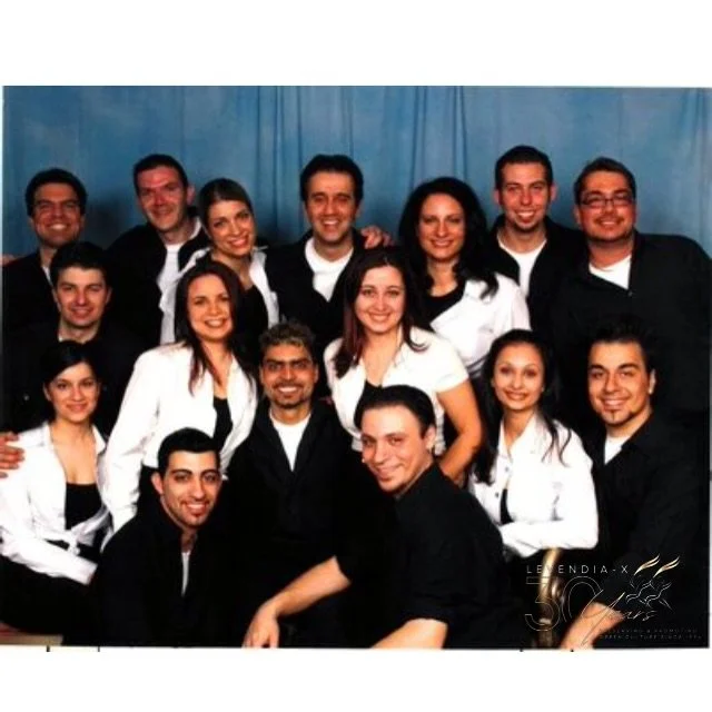 📸 Say cheese! 😁

Our #LXDanceFam is always camera ready! #SquadGoals

#LX30 #Throwback #LevendiaX